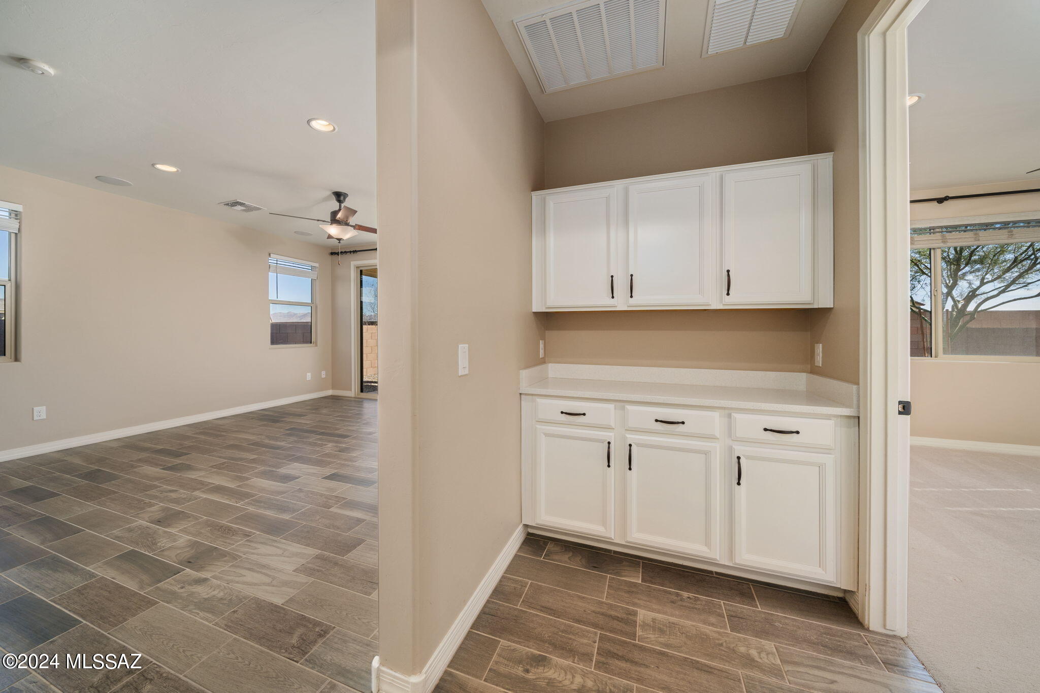 12334 N Amberwood Place