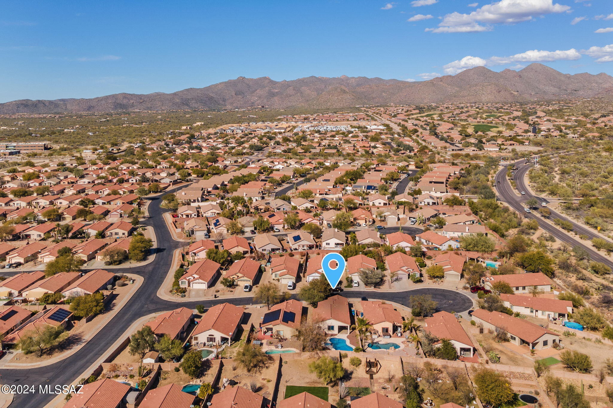 5465 W Bandtail Court