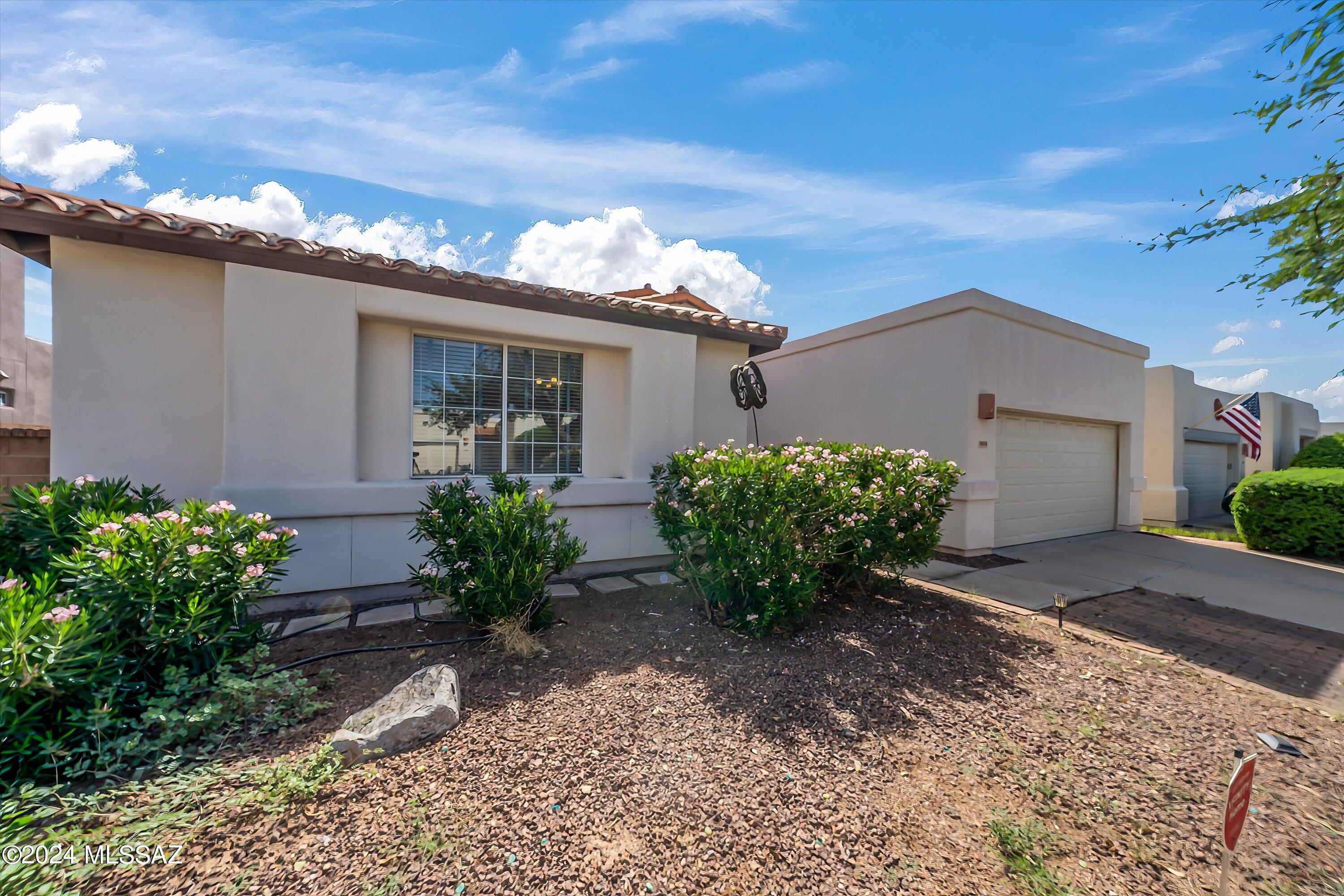 10200 N Fox Hunt Lane
