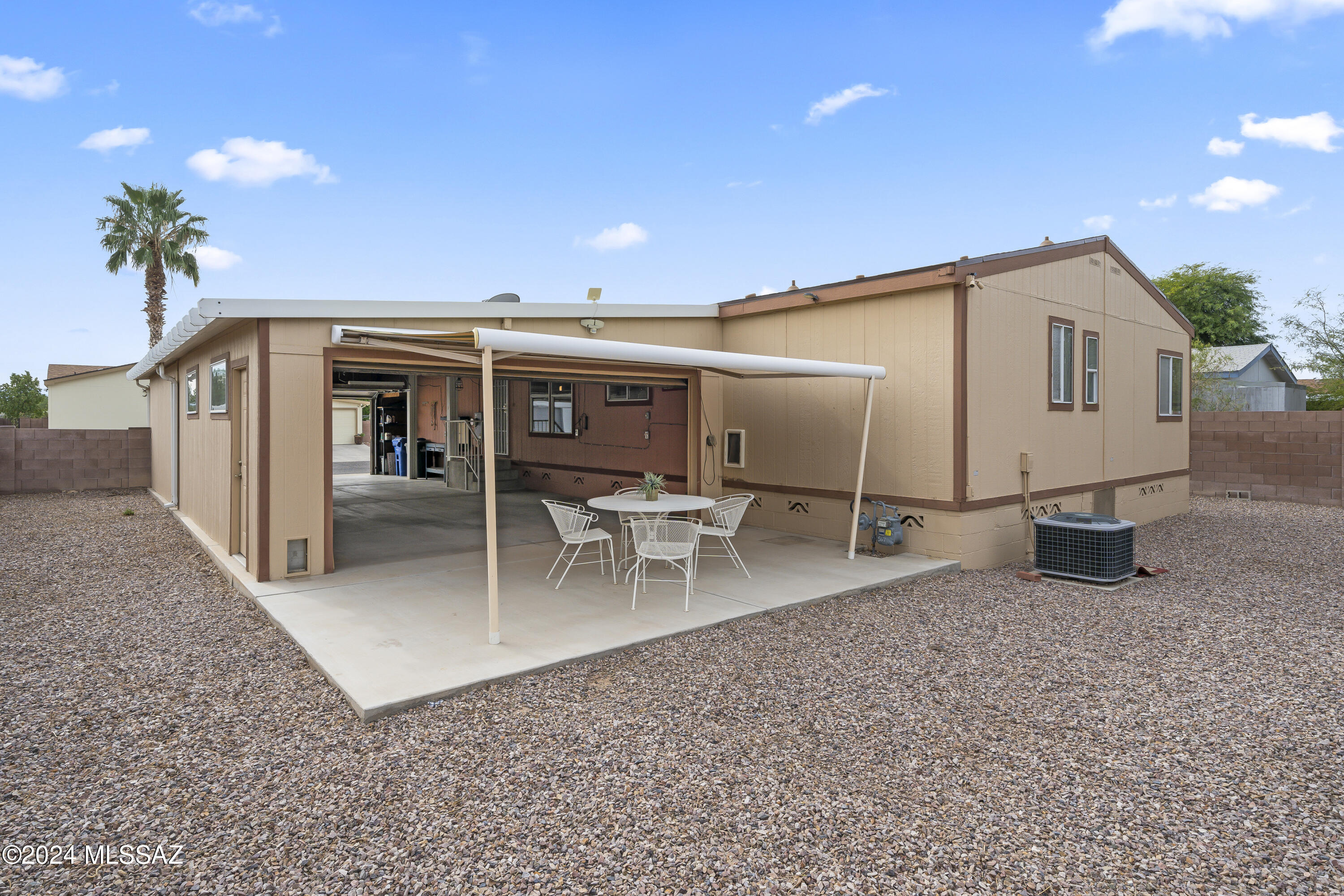 6061 E Thunder River Drive