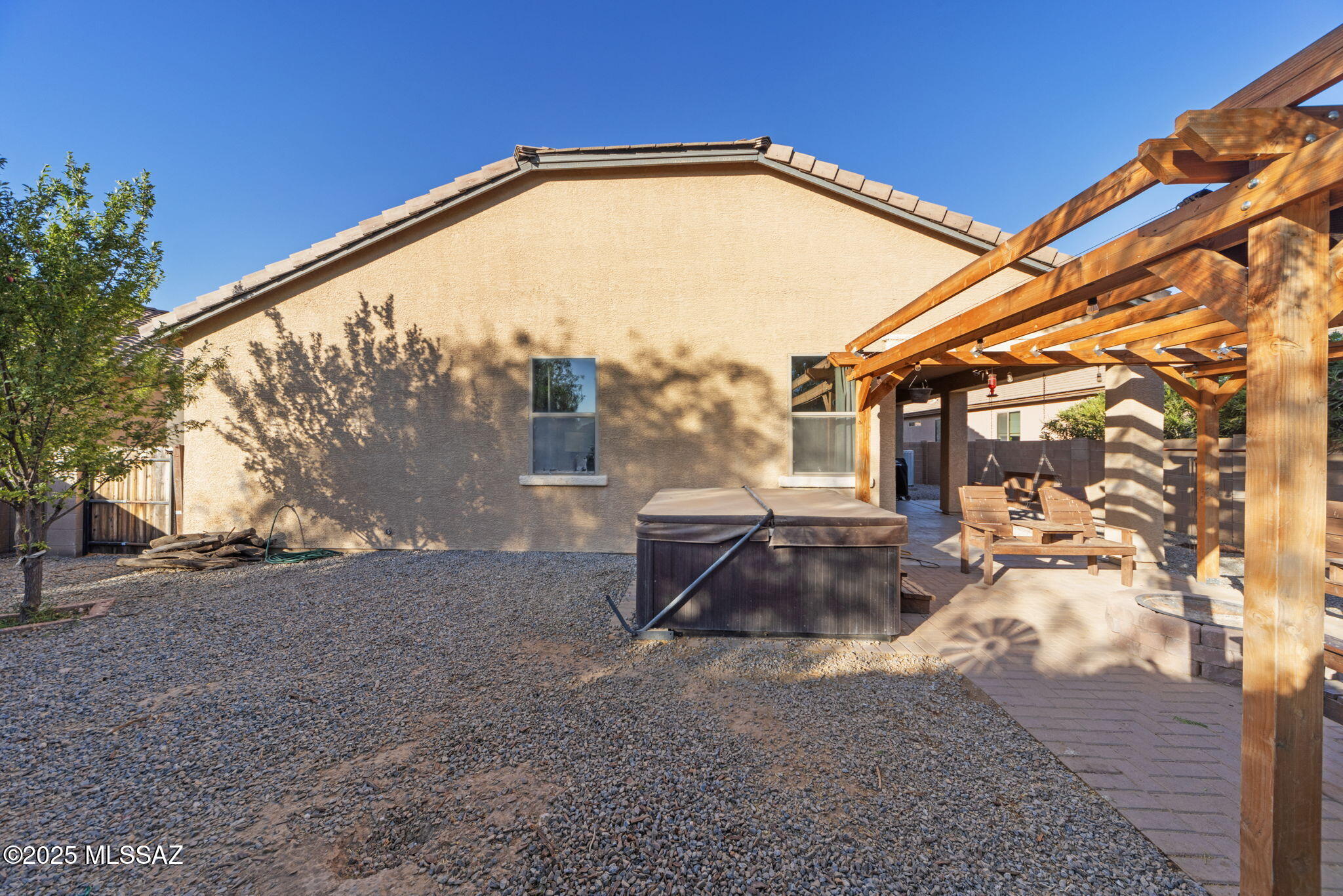 12637 N Greenberry Drive