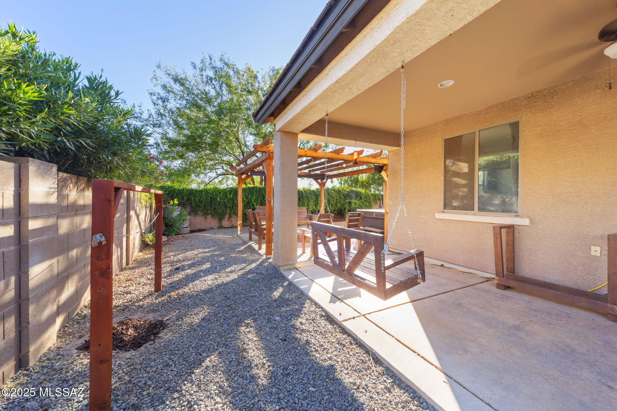 12637 N Greenberry Drive