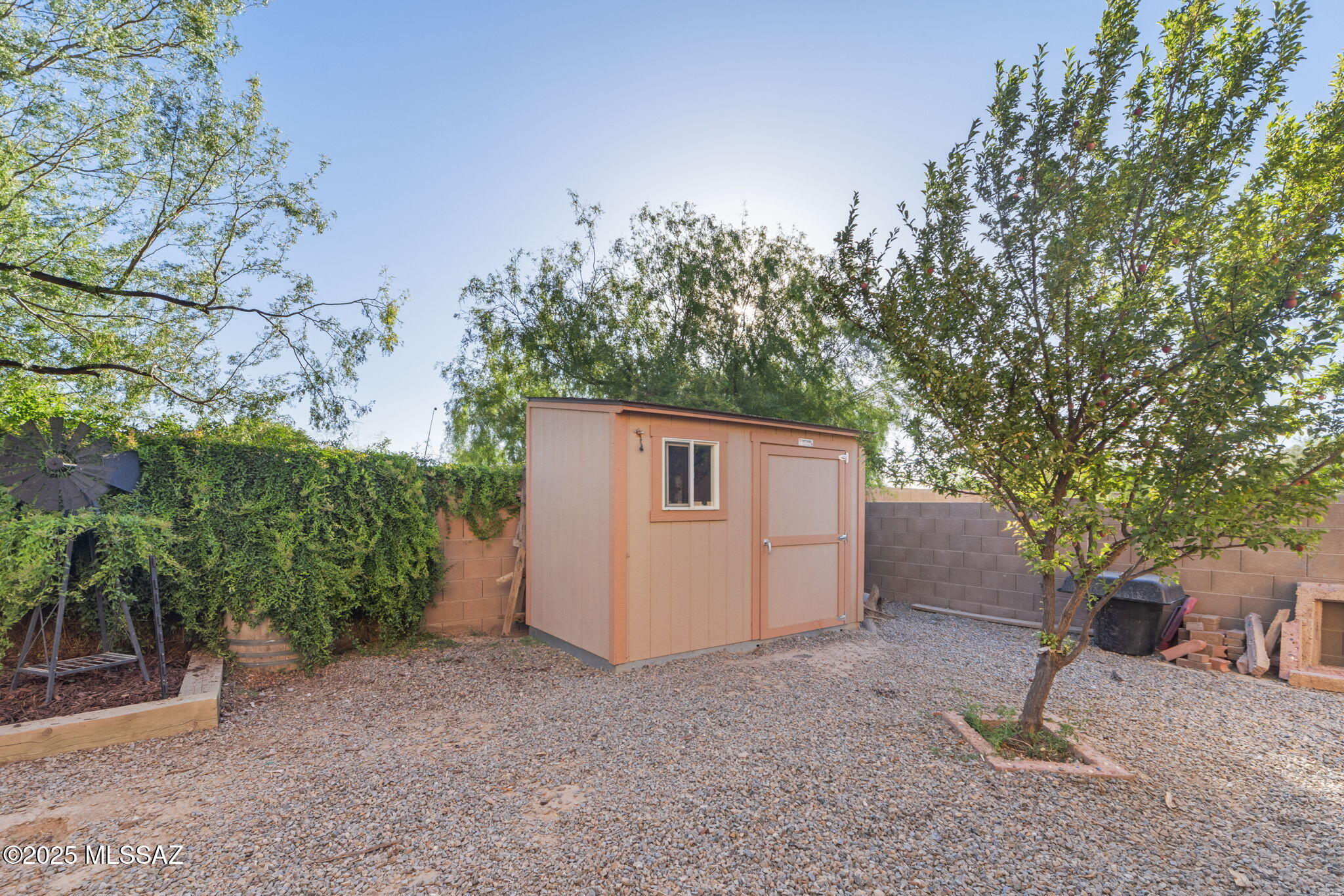 12637 N Greenberry Drive