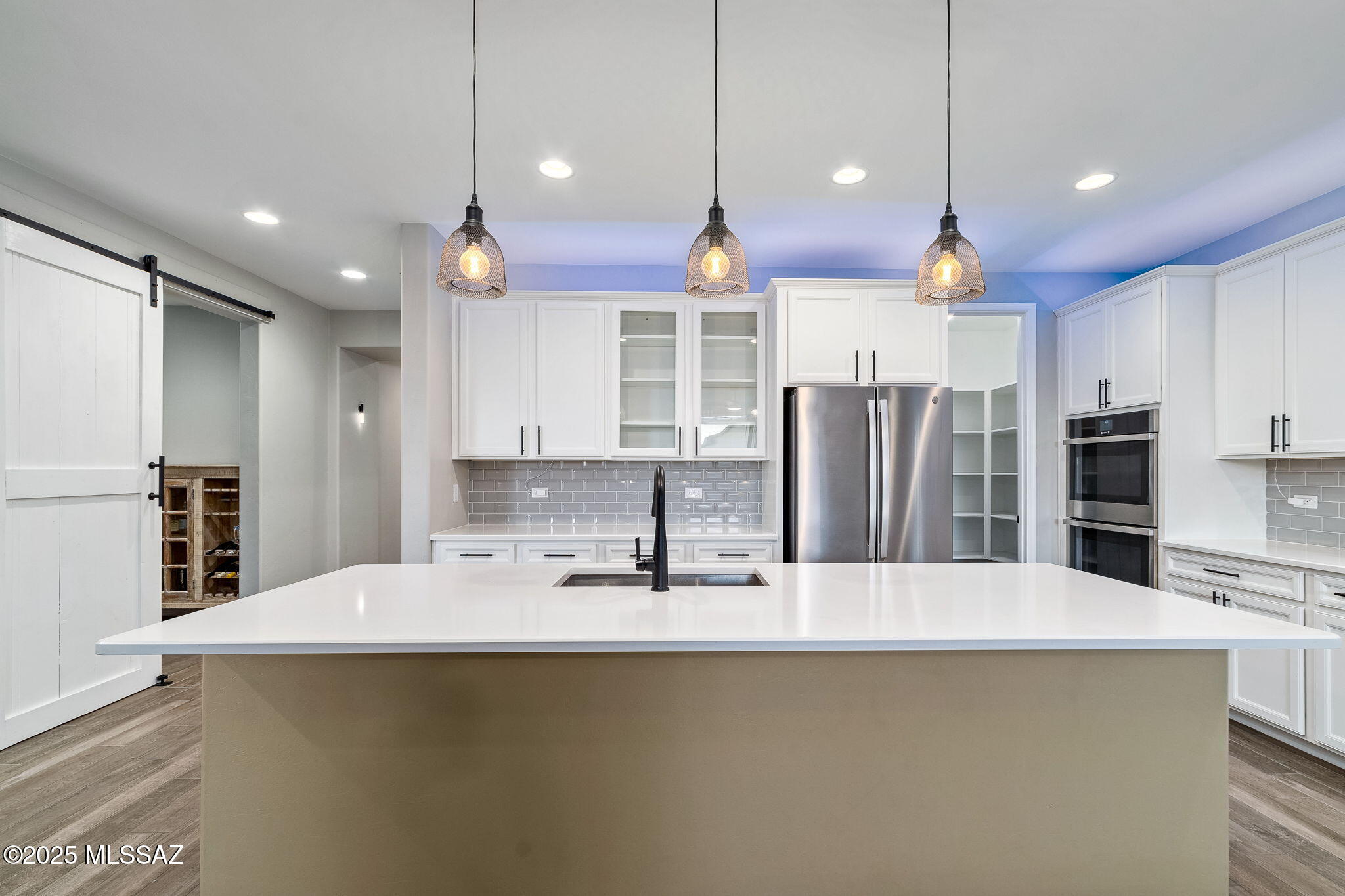 12237 N Goldenview Lane