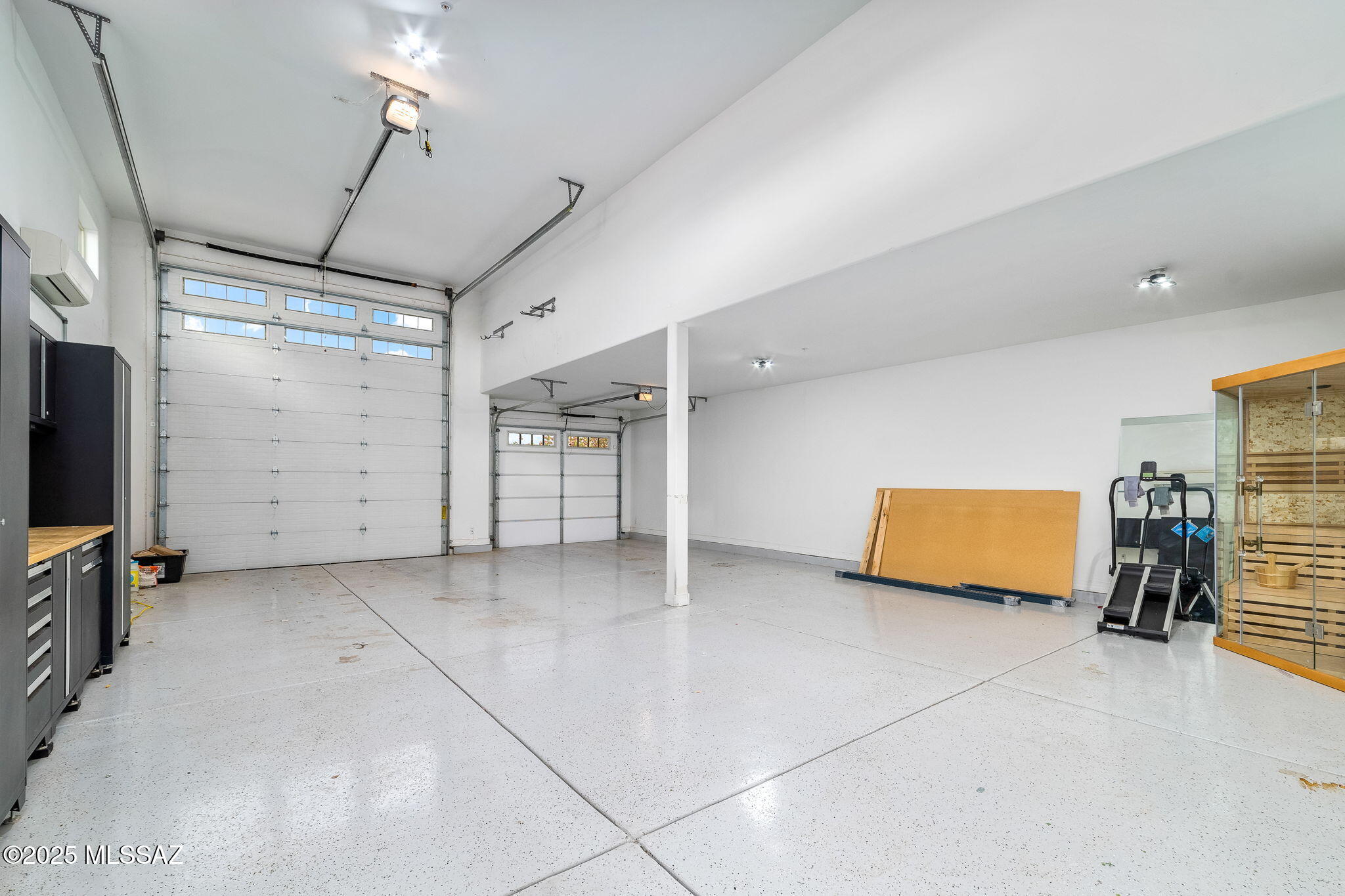 12237 N Goldenview Lane