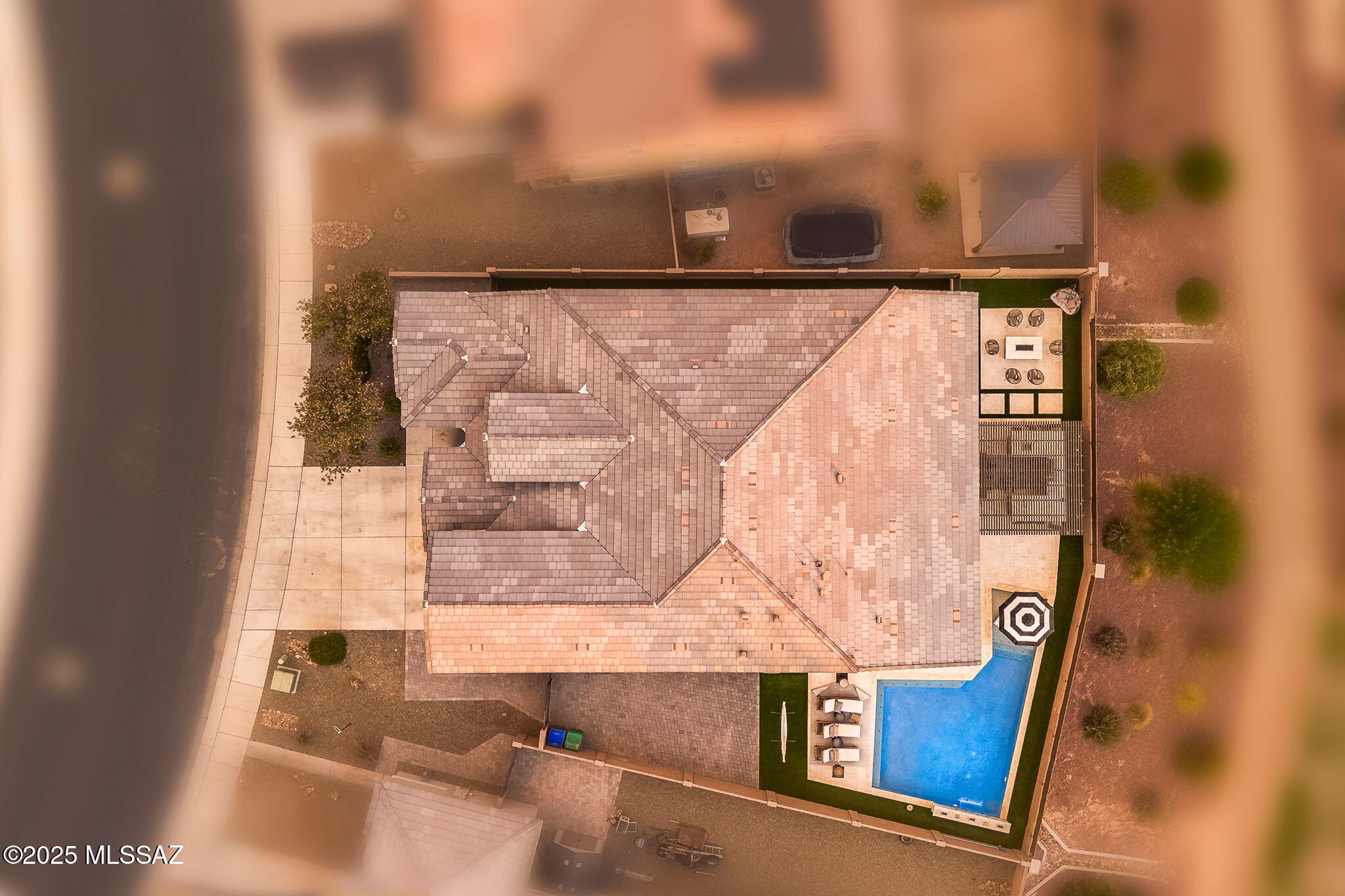 12237 N Goldenview Lane