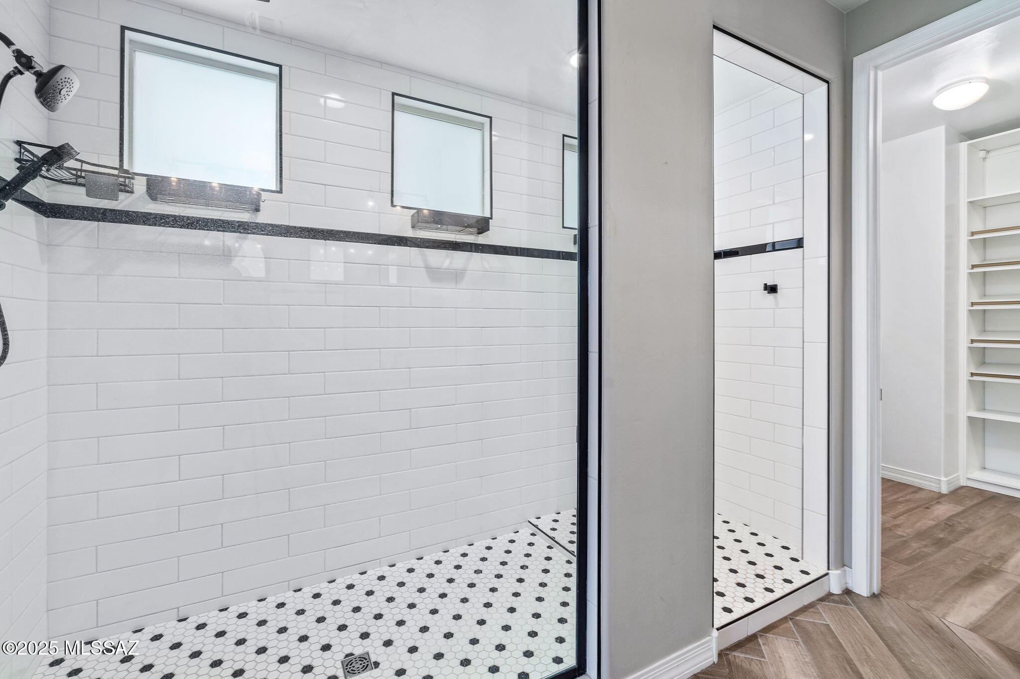 12237 N Goldenview Lane