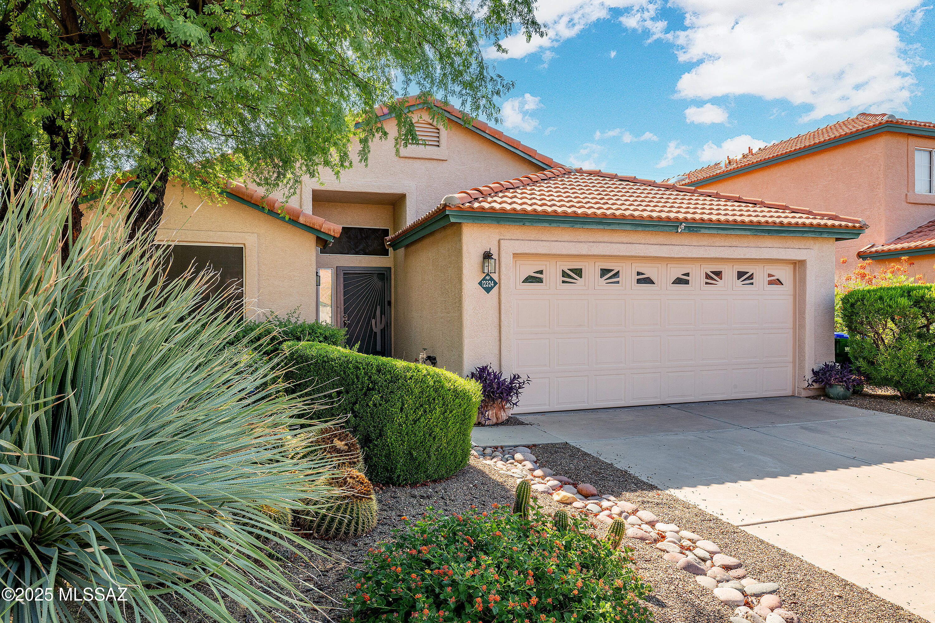 12324 N Mesquite Crest Way