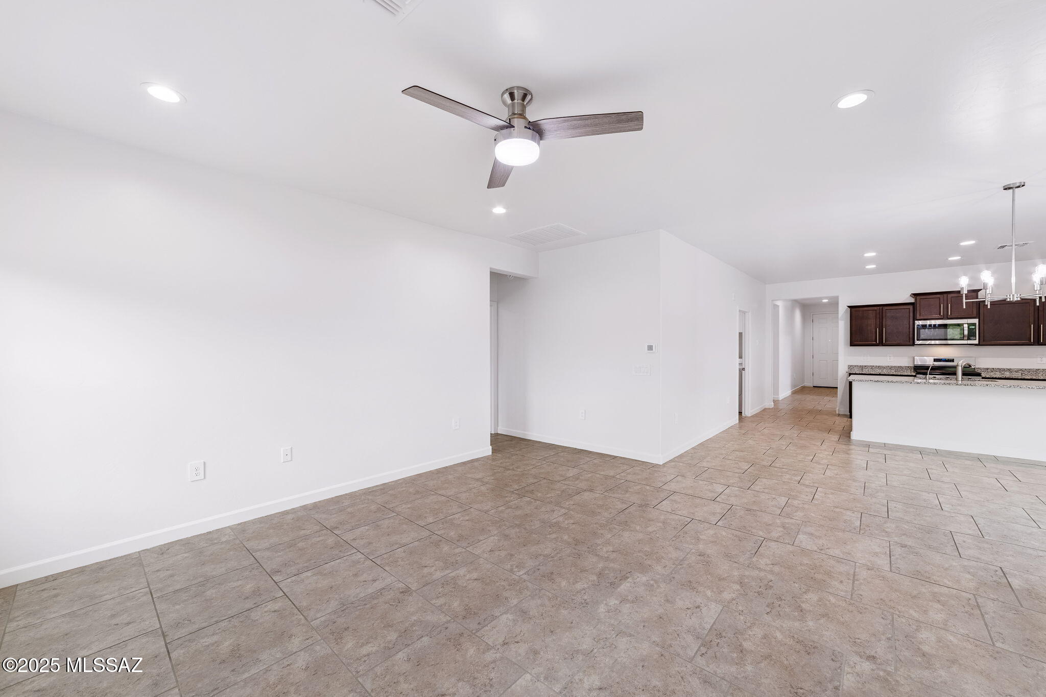 1121 W Meadow Groves Place