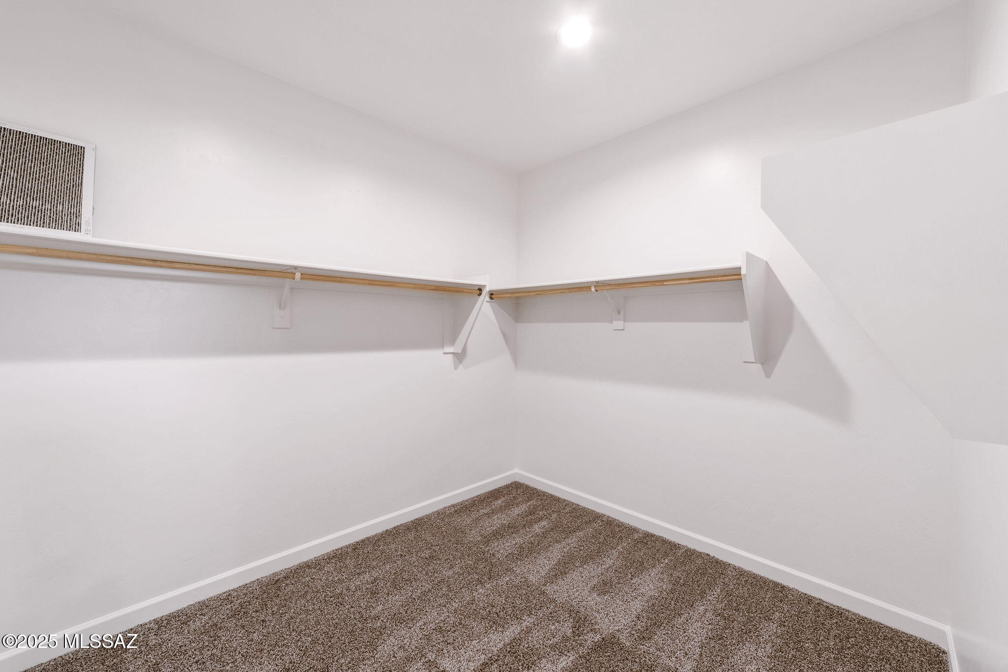 1121 W Meadow Groves Place