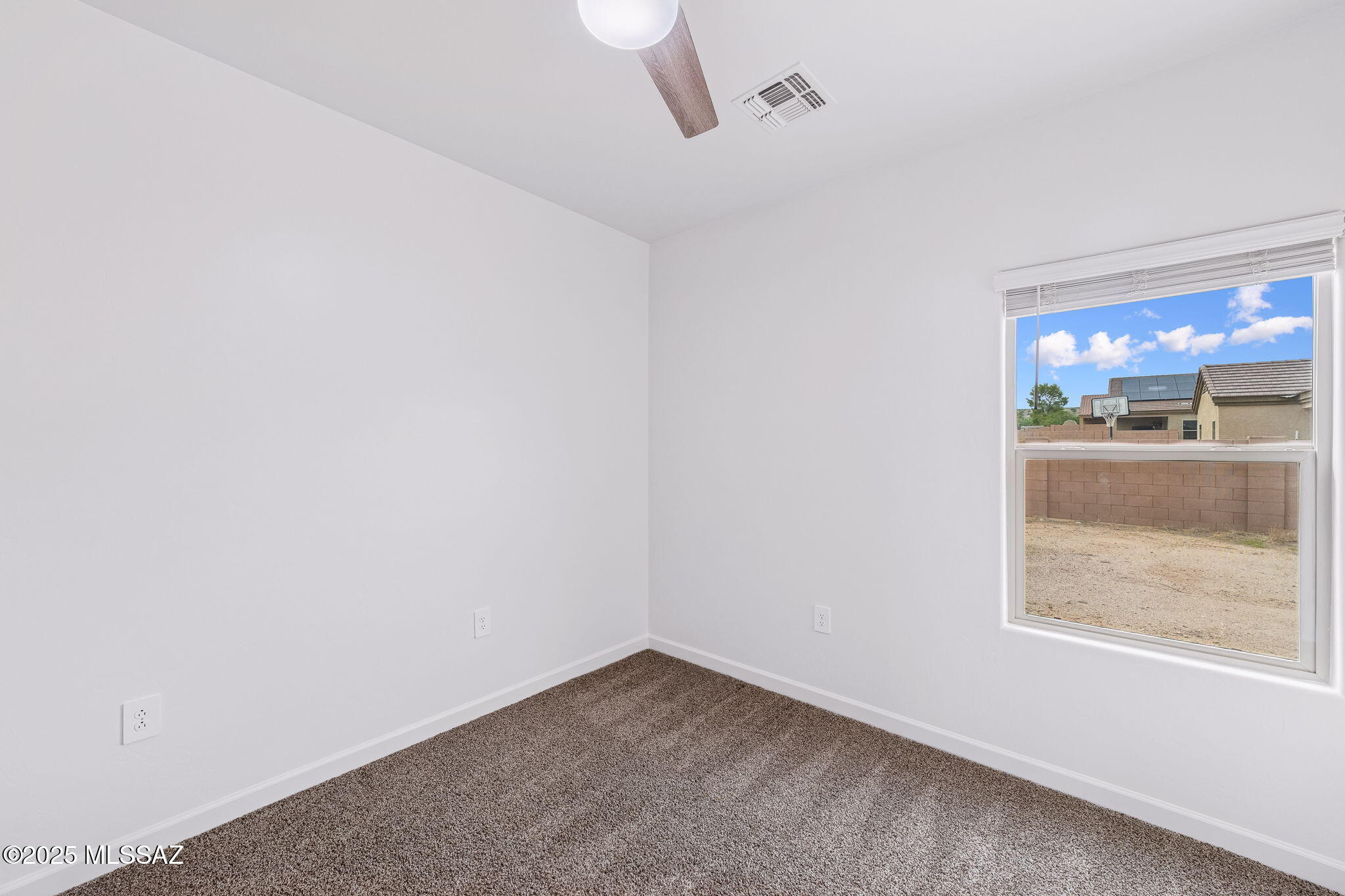 1121 W Meadow Groves Place