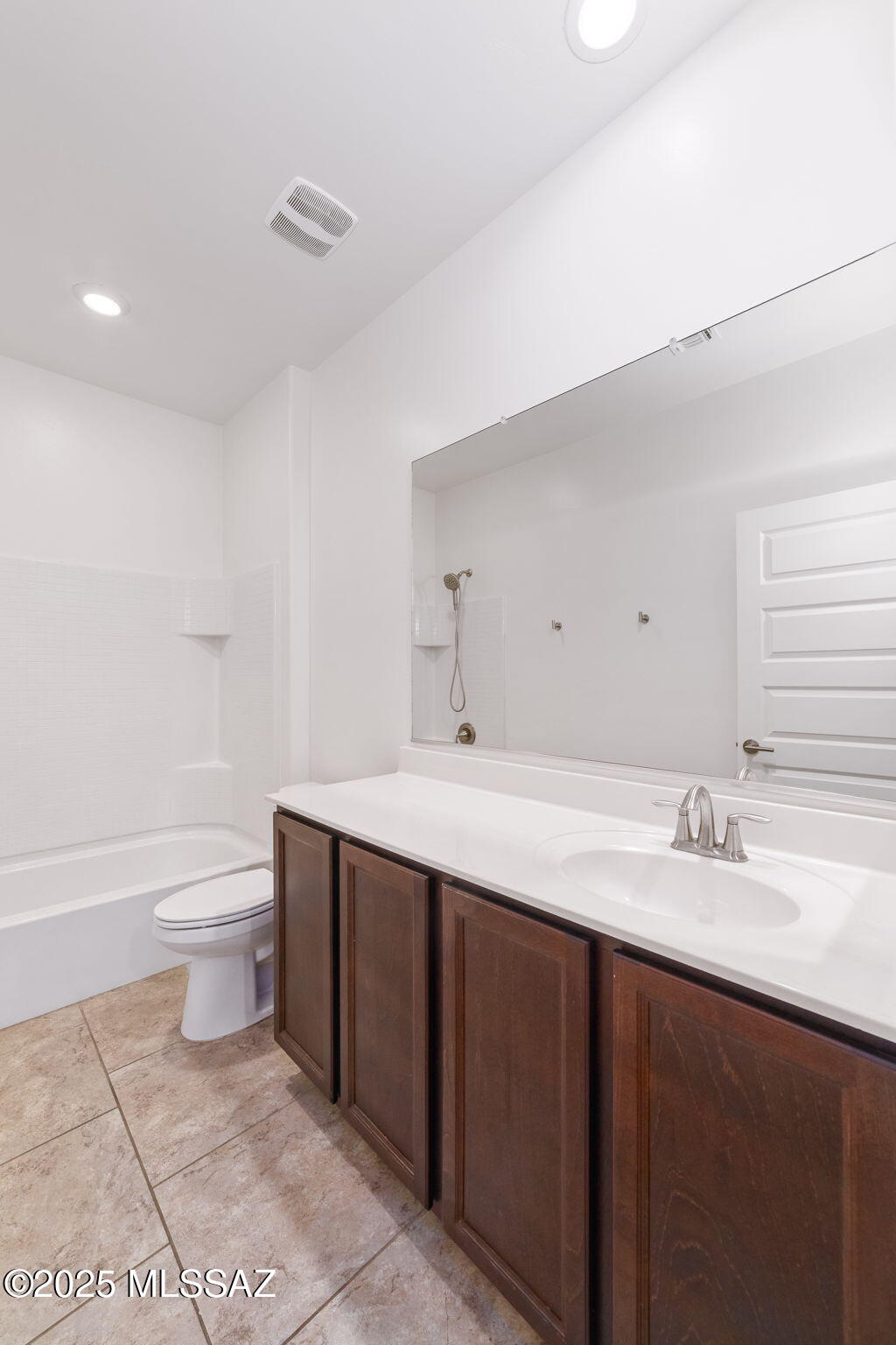 1121 W Meadow Groves Place