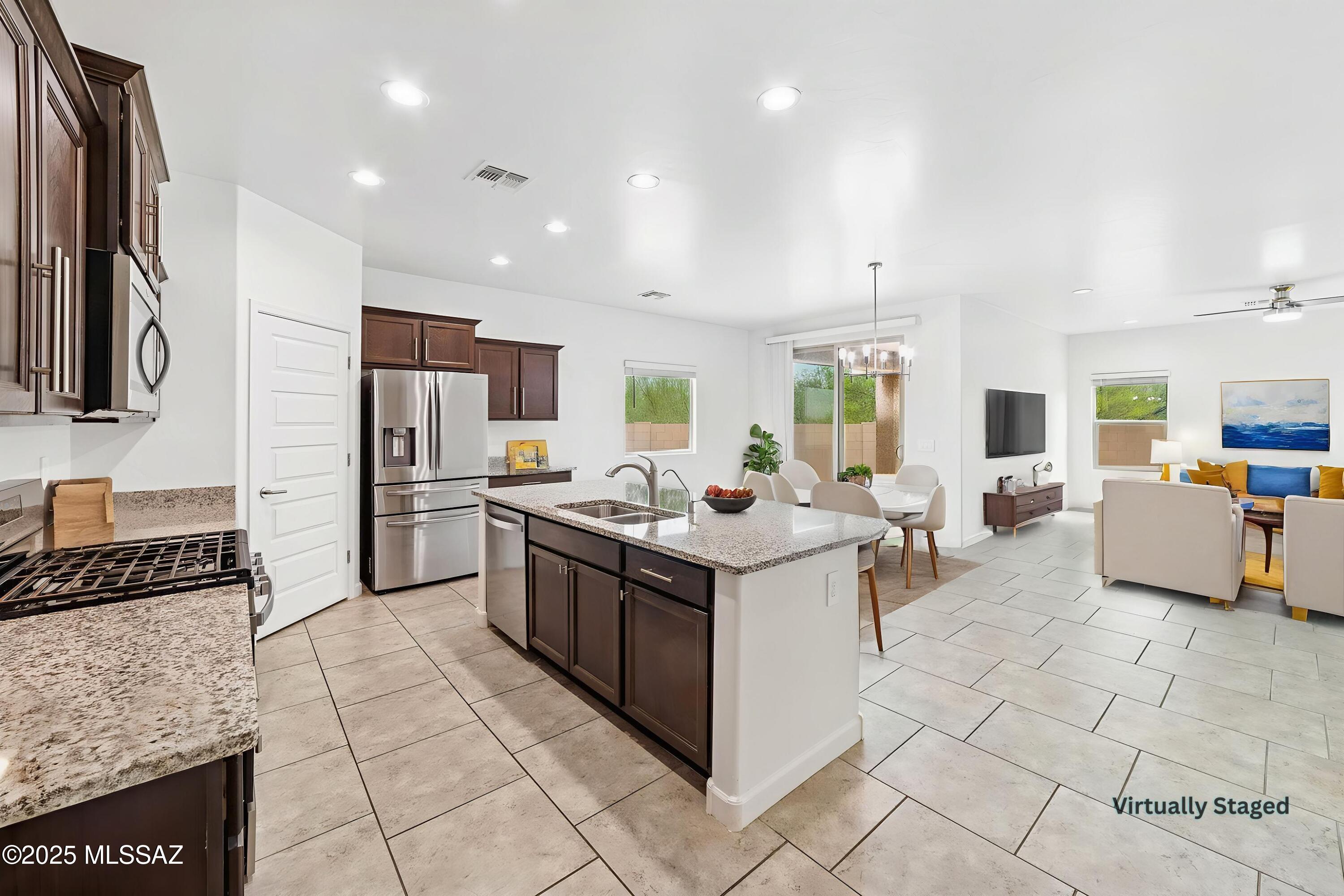 1121 W Meadow Groves Place