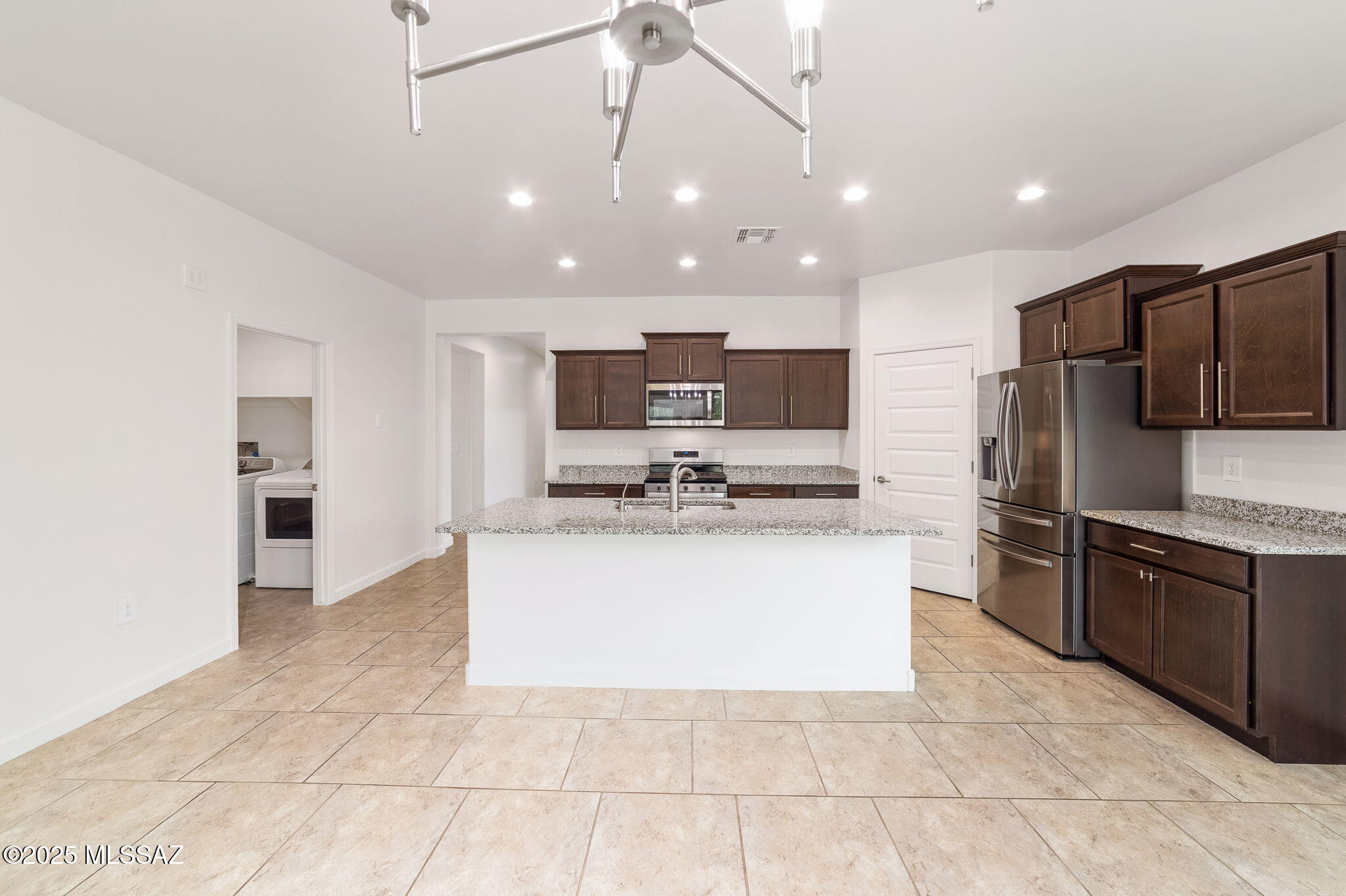 1121 W Meadow Groves Place