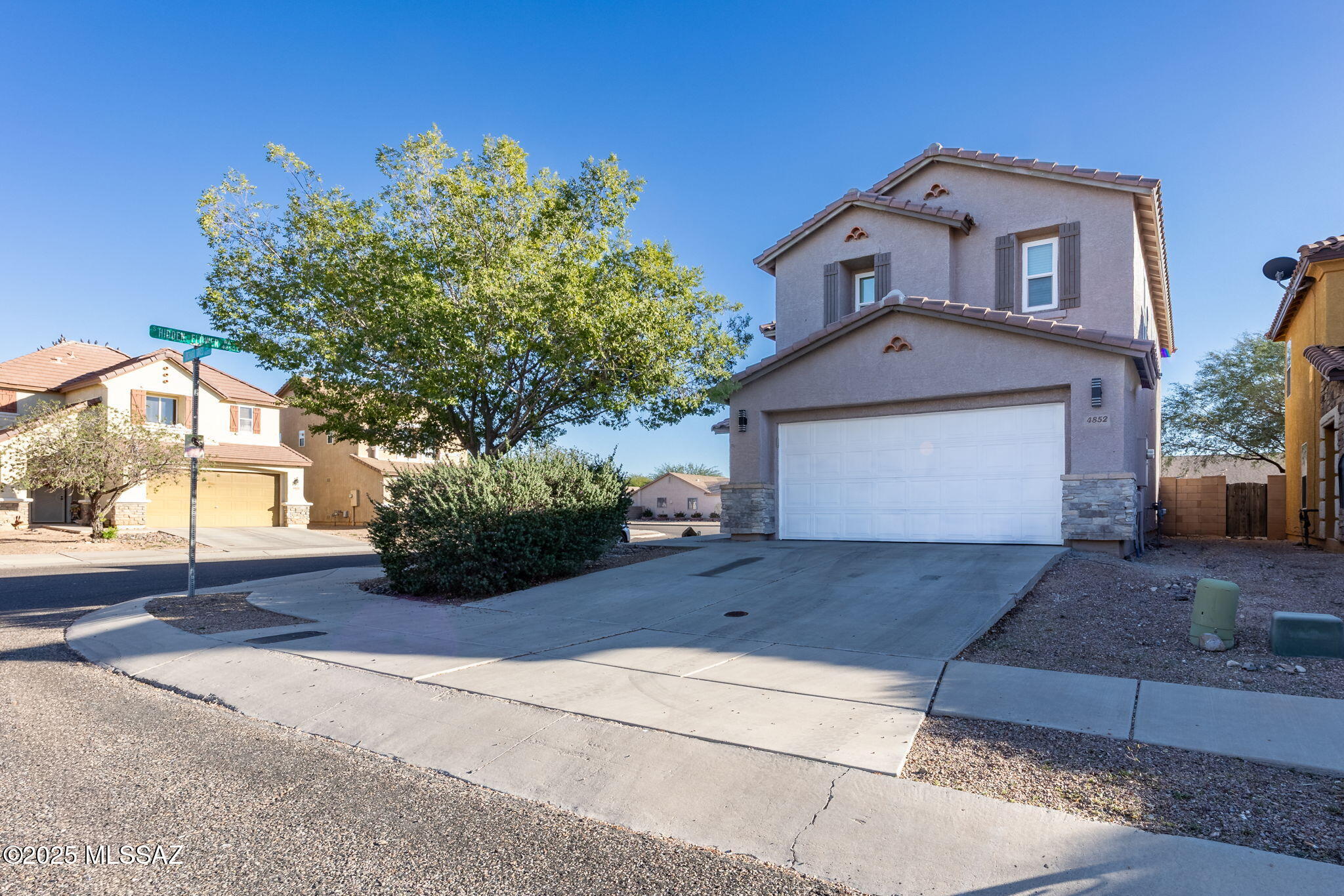 4852 E Orchard Grass Drive