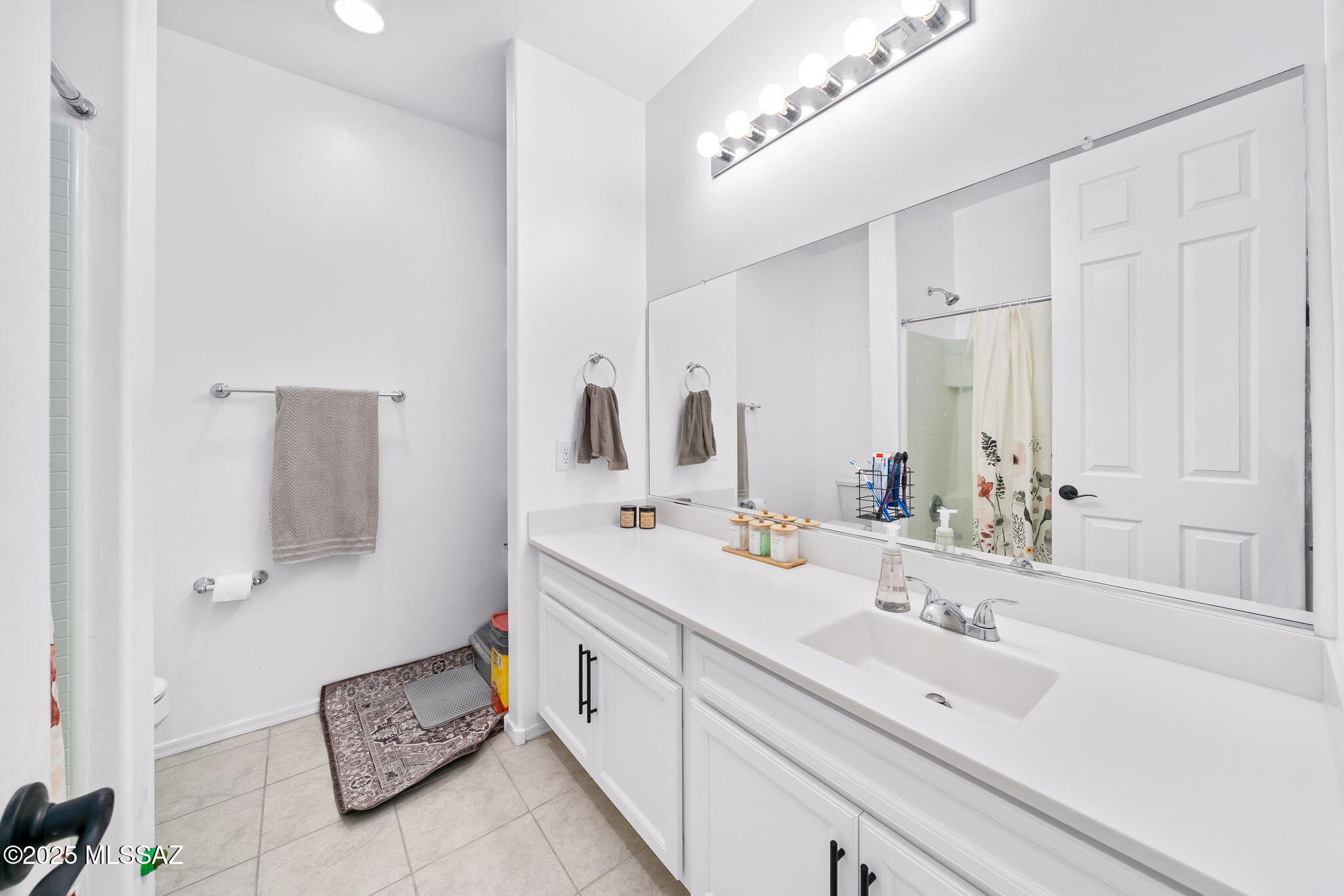 21476 E Treasure Road