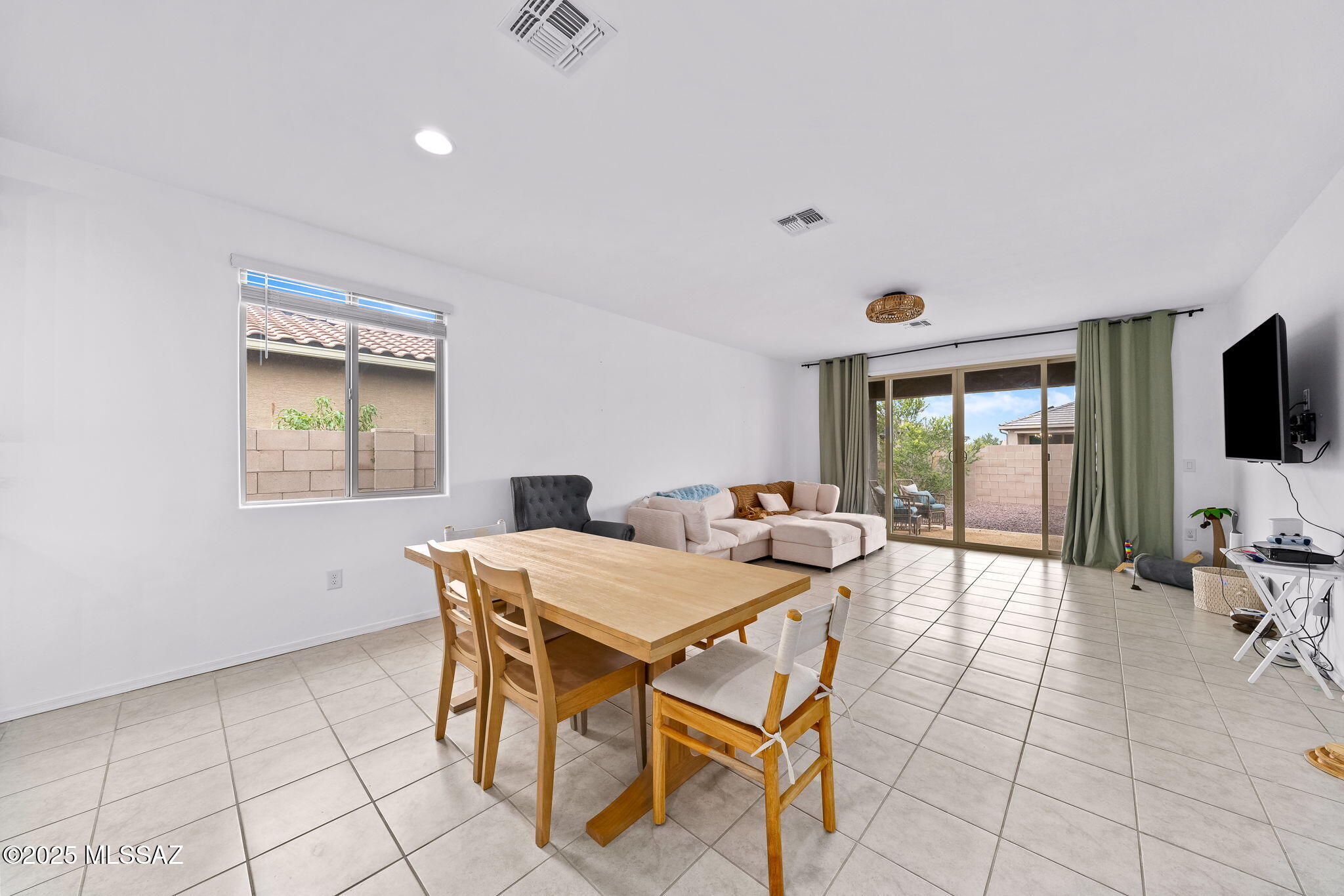 21476 E Treasure Road