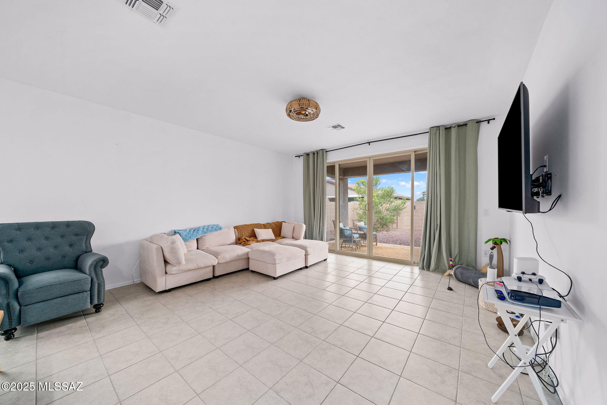 21476 E Treasure Road