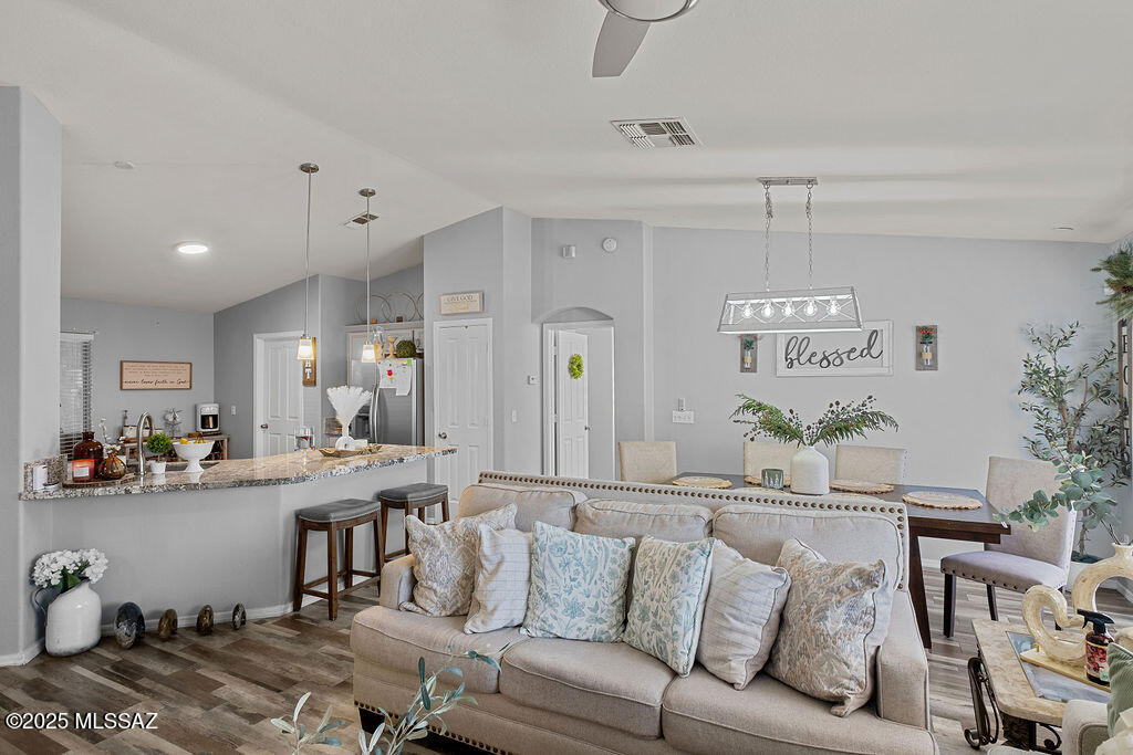 2661 W Windstar Place