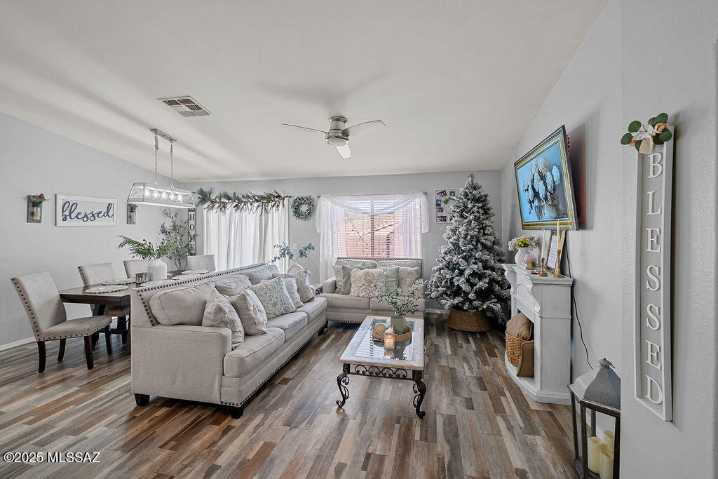 2661 W Windstar Place