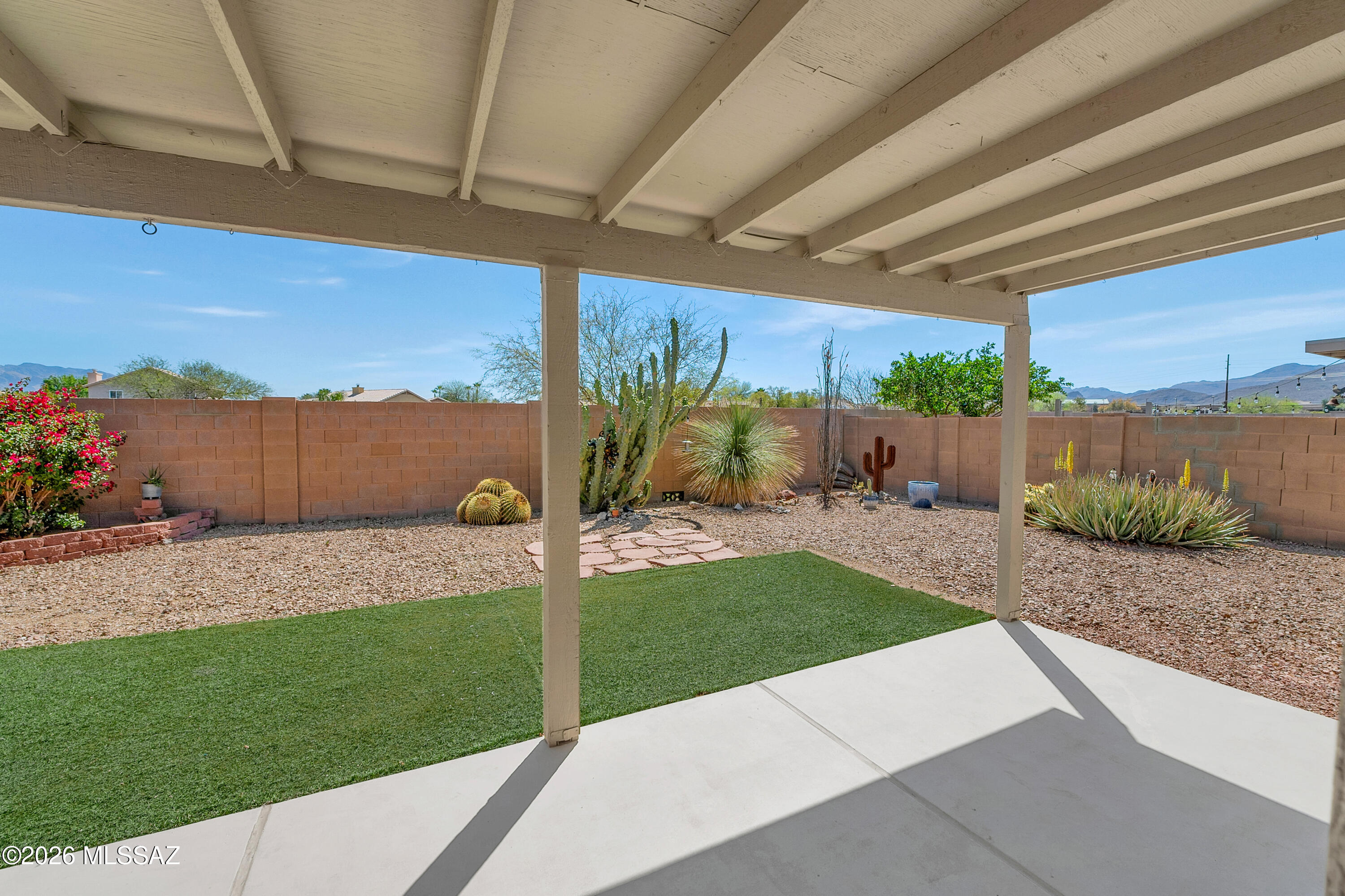 9008 N School Hill Drive