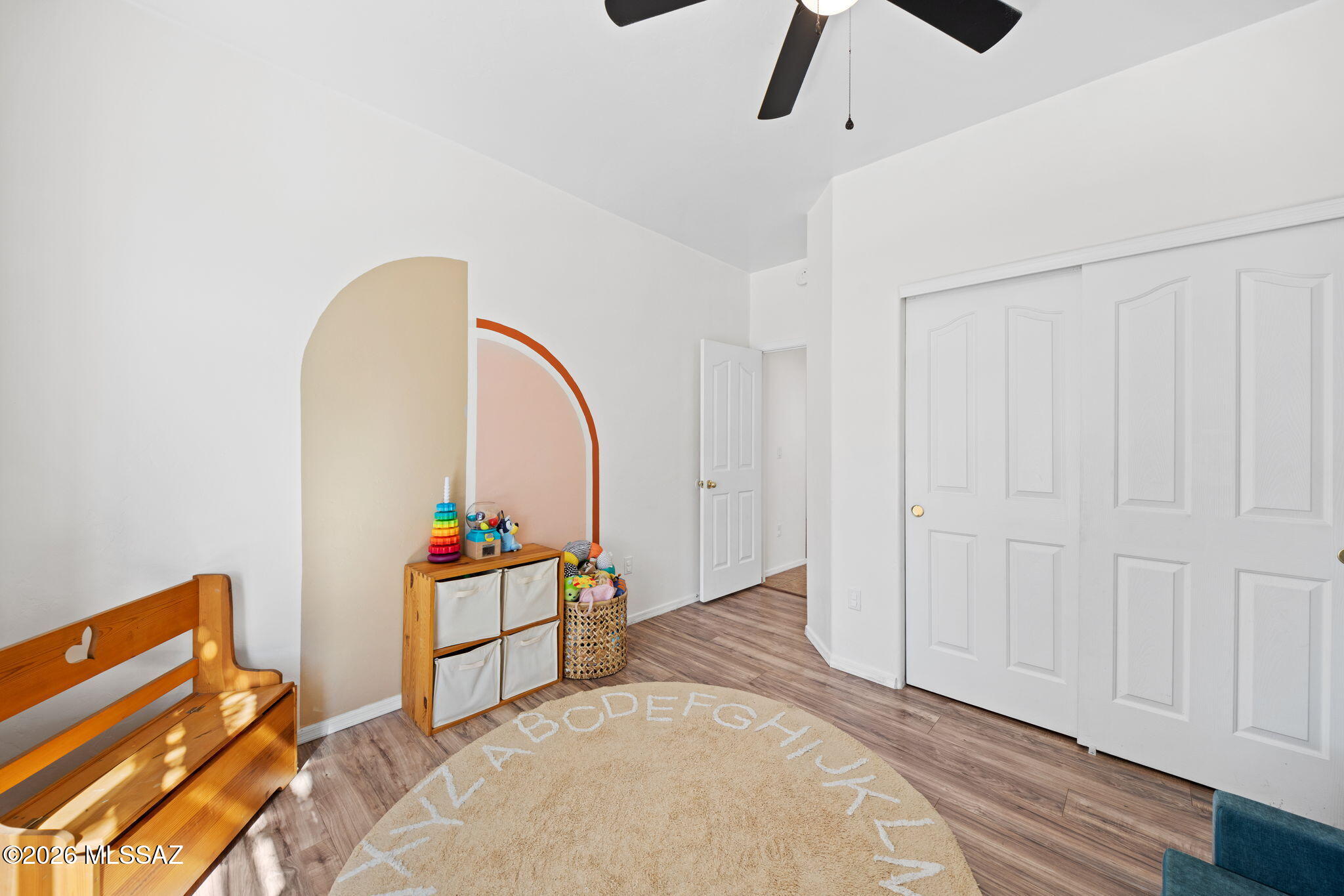 5732 W Cactus Garden Drive