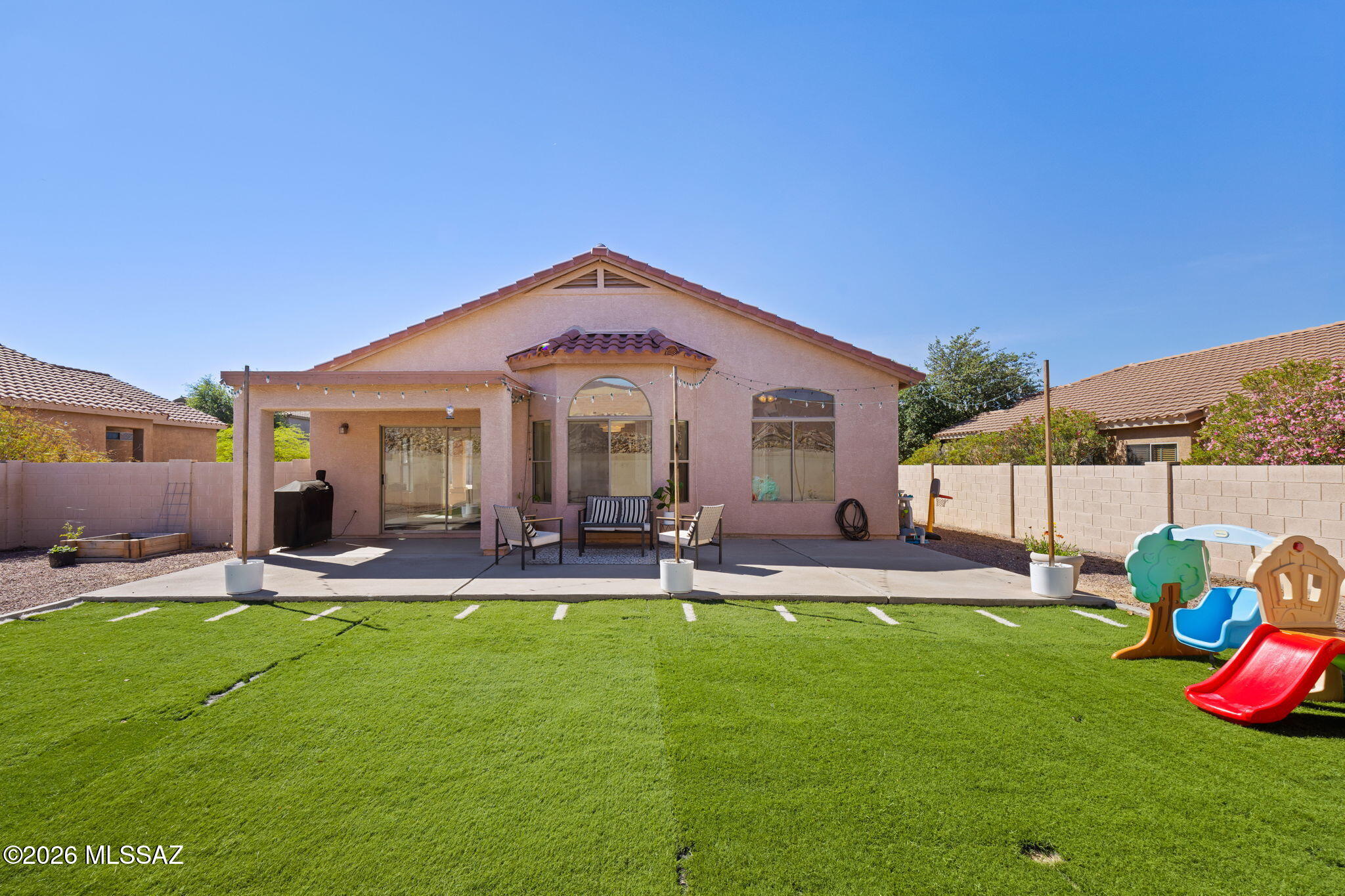 5732 W Cactus Garden Drive