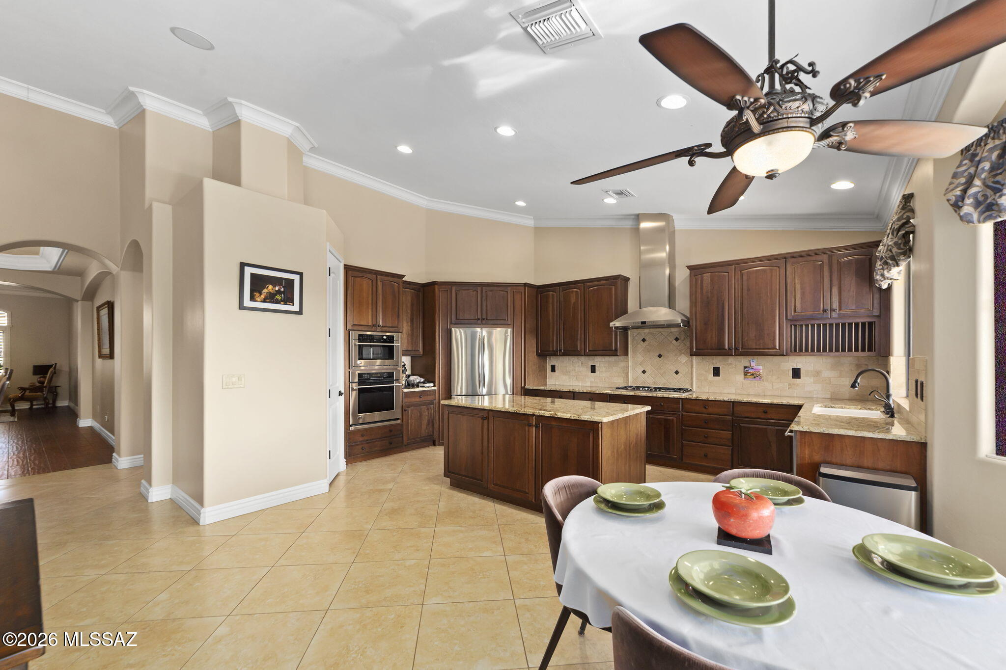 12301 N Golden Mirror Drive