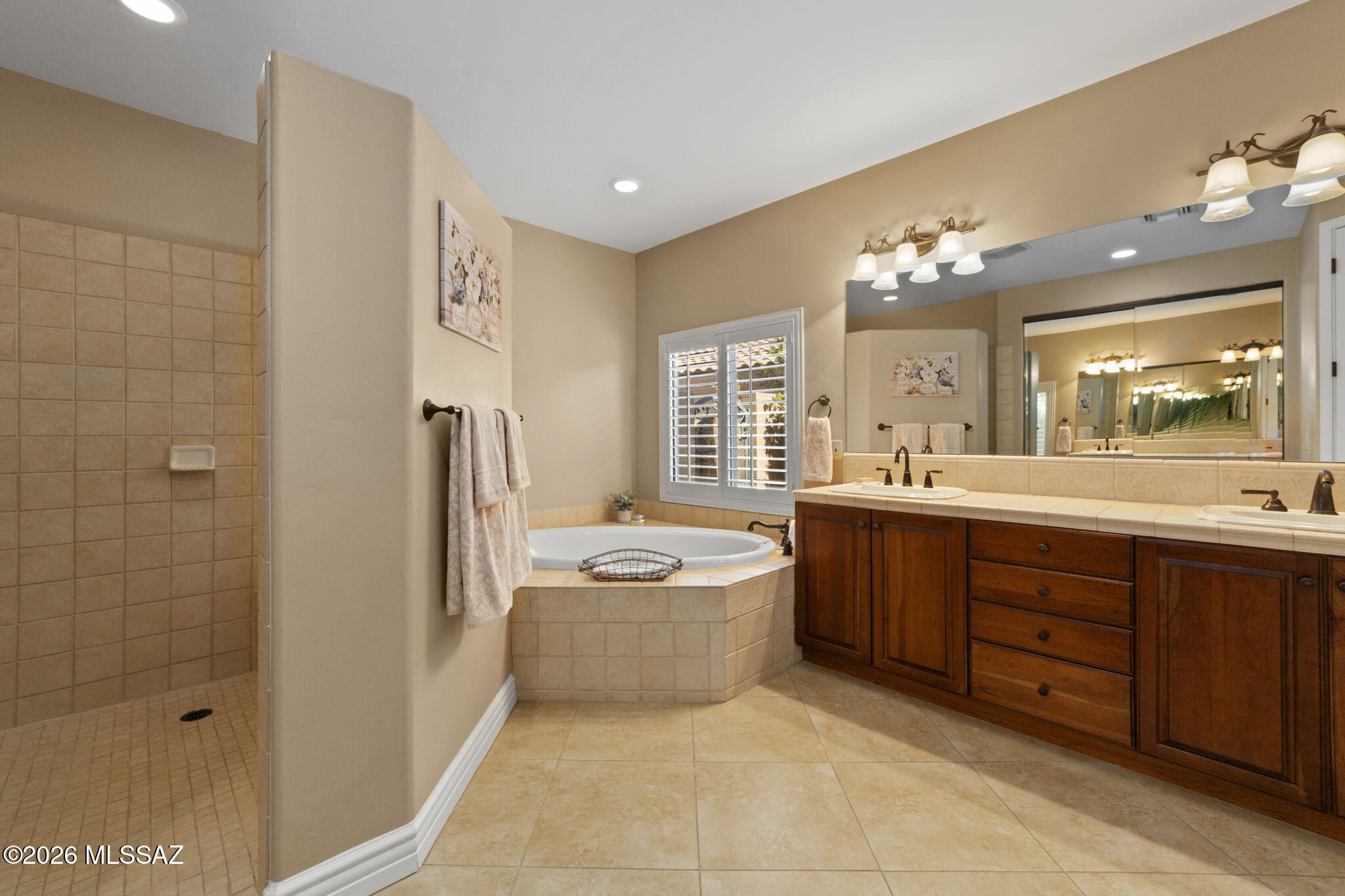 12301 N Golden Mirror Drive