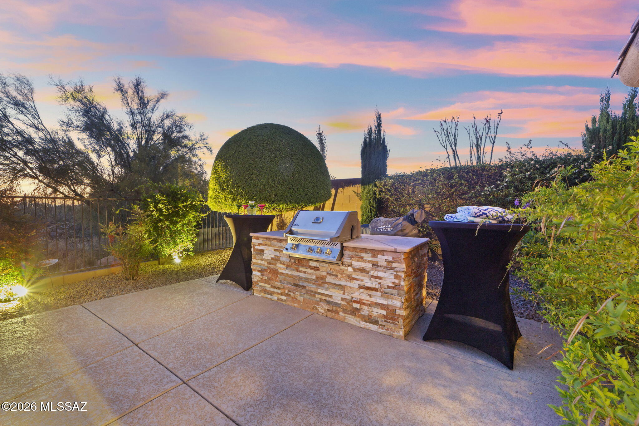 12301 N Golden Mirror Drive