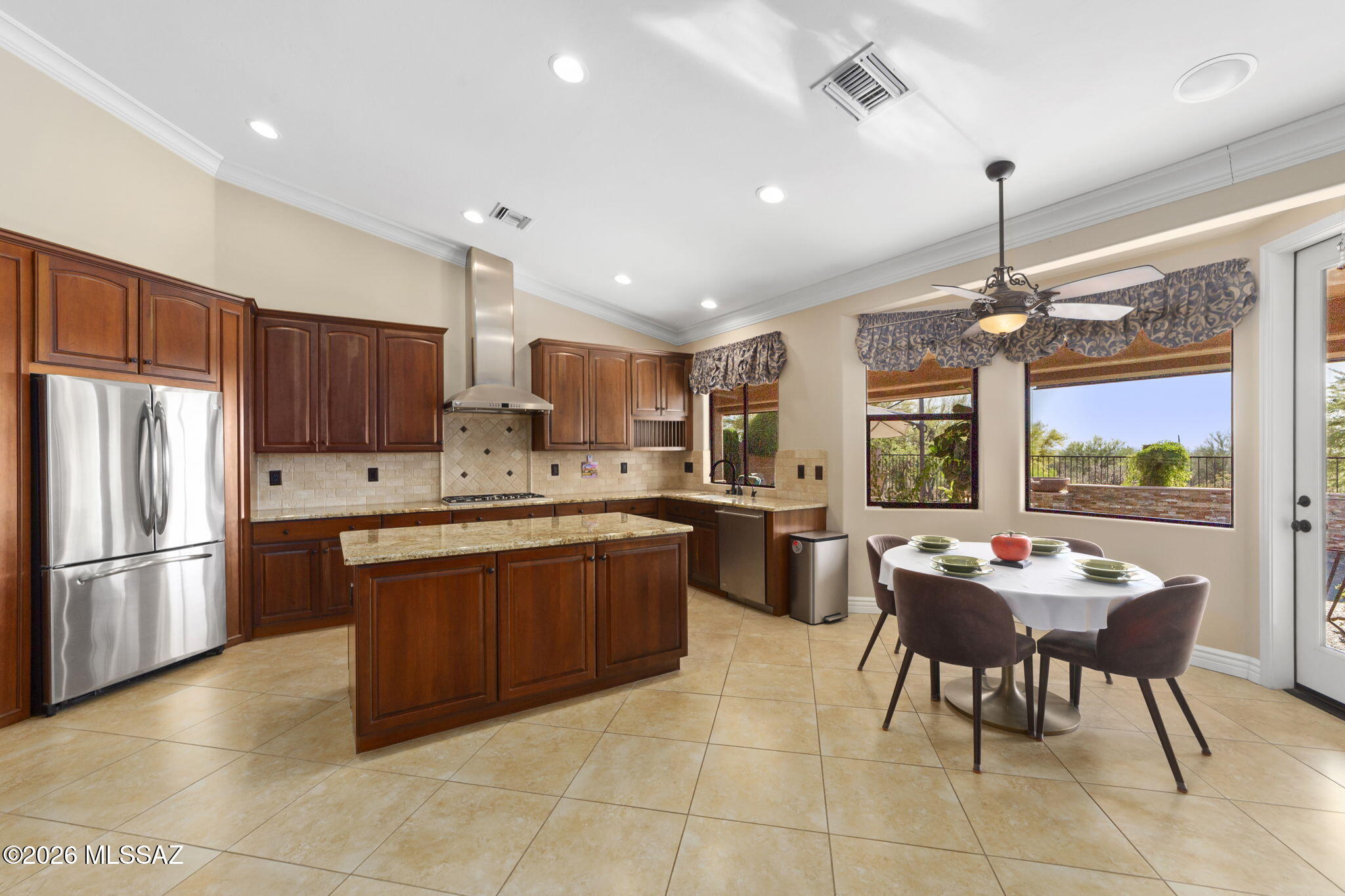 12301 N Golden Mirror Drive