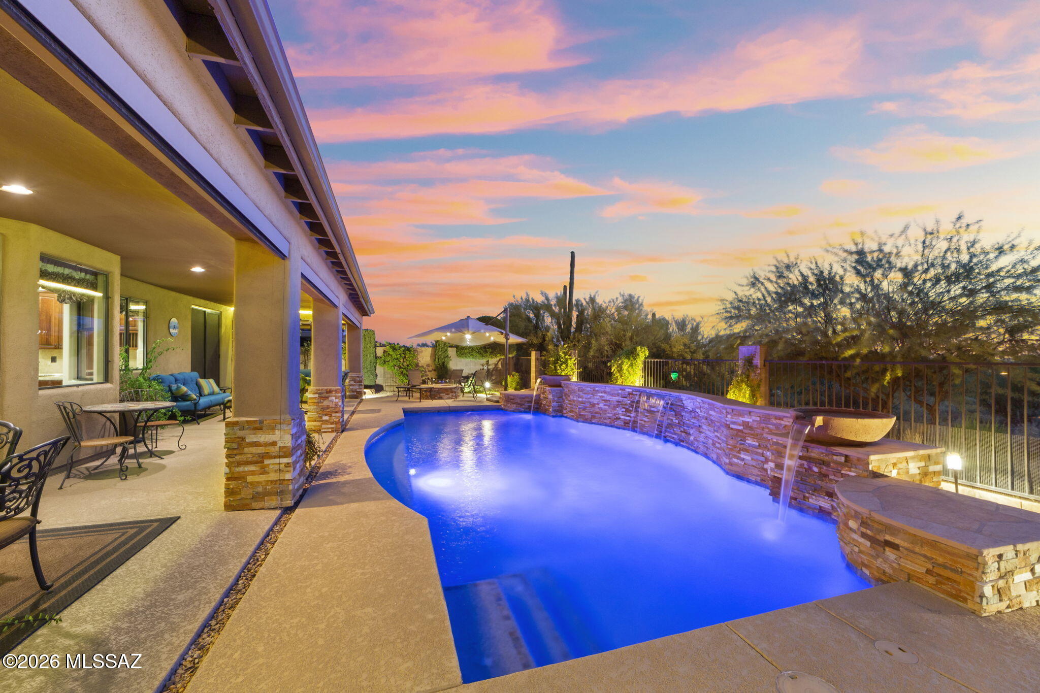 12301 N Golden Mirror Drive