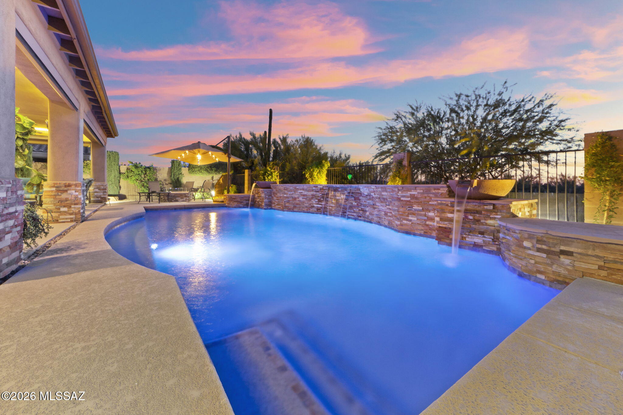 12301 N Golden Mirror Drive