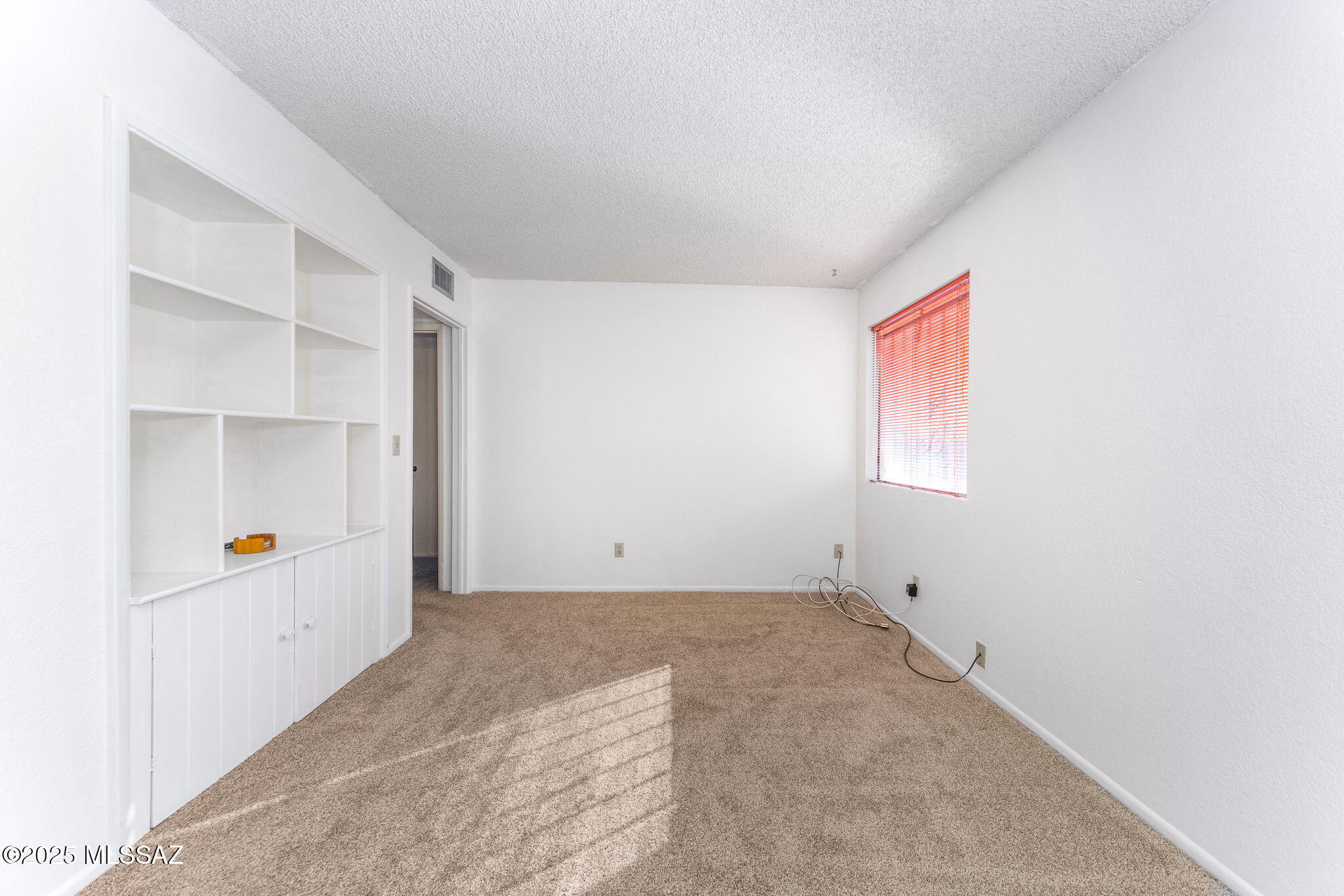 2825 W Jennie Lane