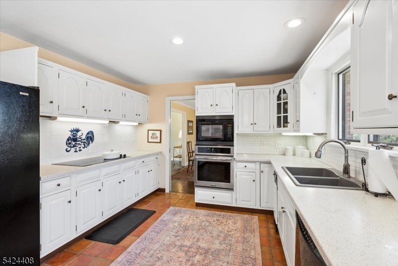 75 Farmersville Rd