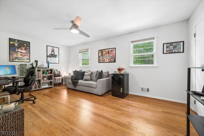 5 Blanchet Ct