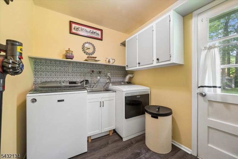 5 Blanchet Ct