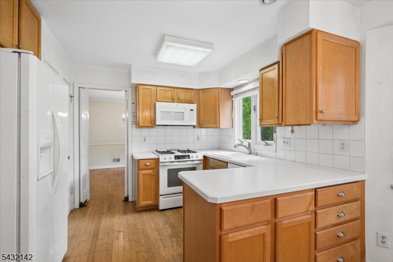 48 Walnut Cir