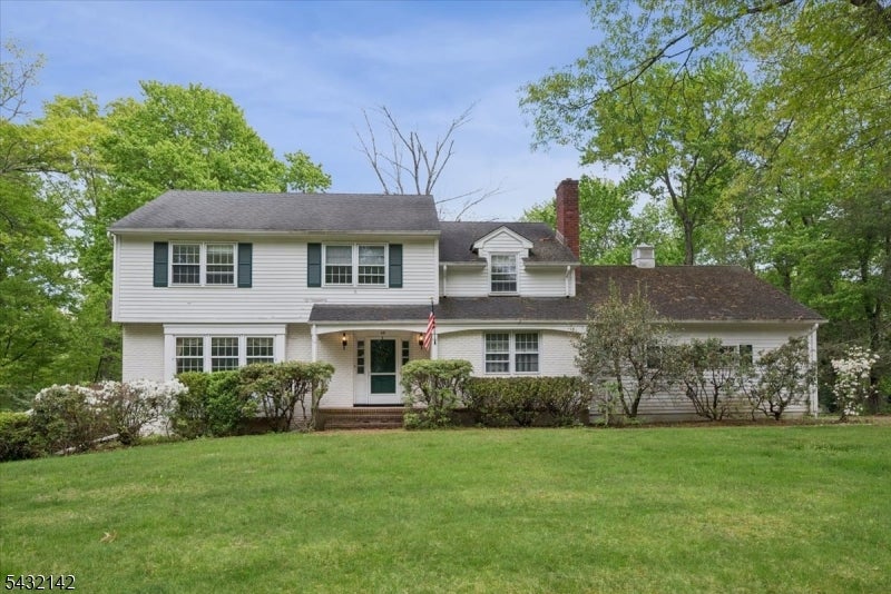 48 Walnut Cir