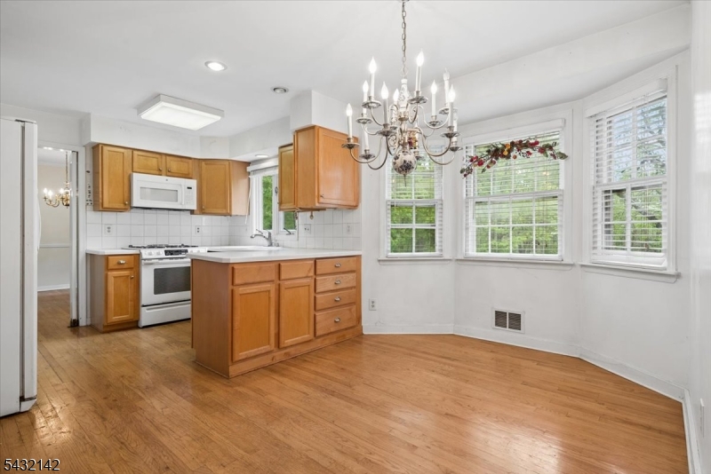 48 Walnut Cir