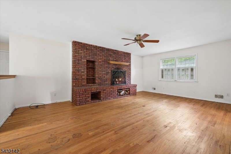 48 Walnut Cir
