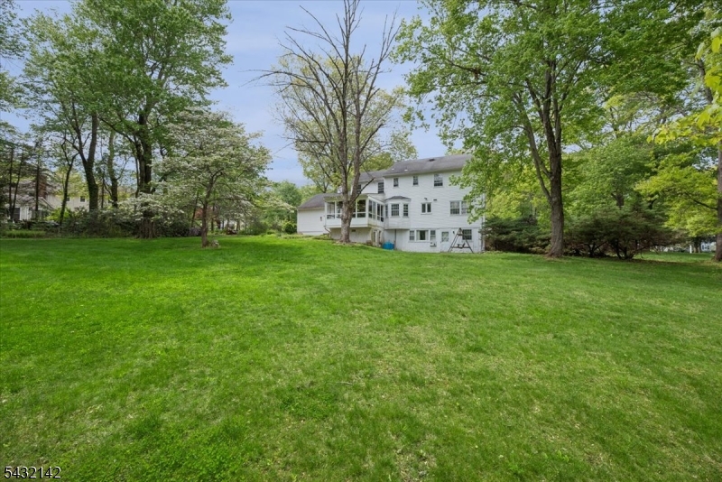 48 Walnut Cir