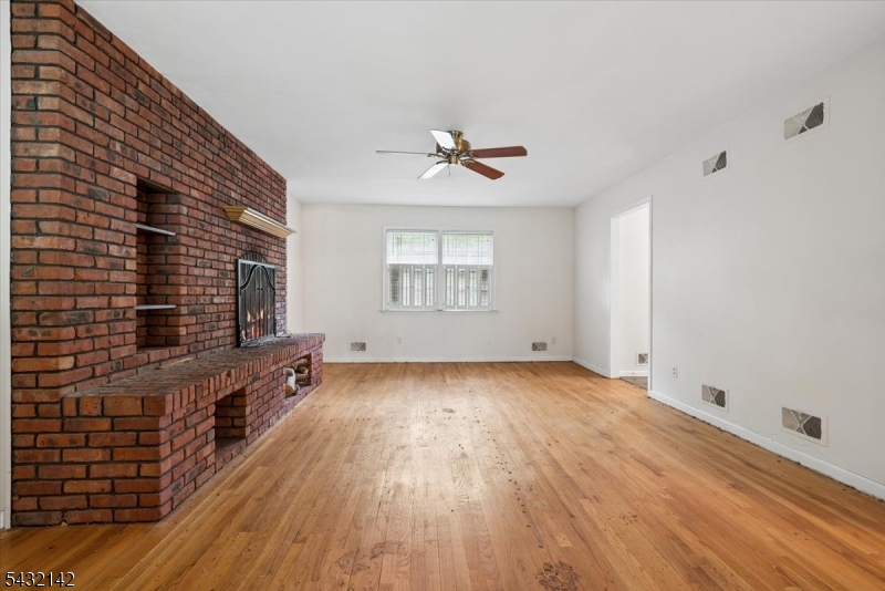 48 Walnut Cir