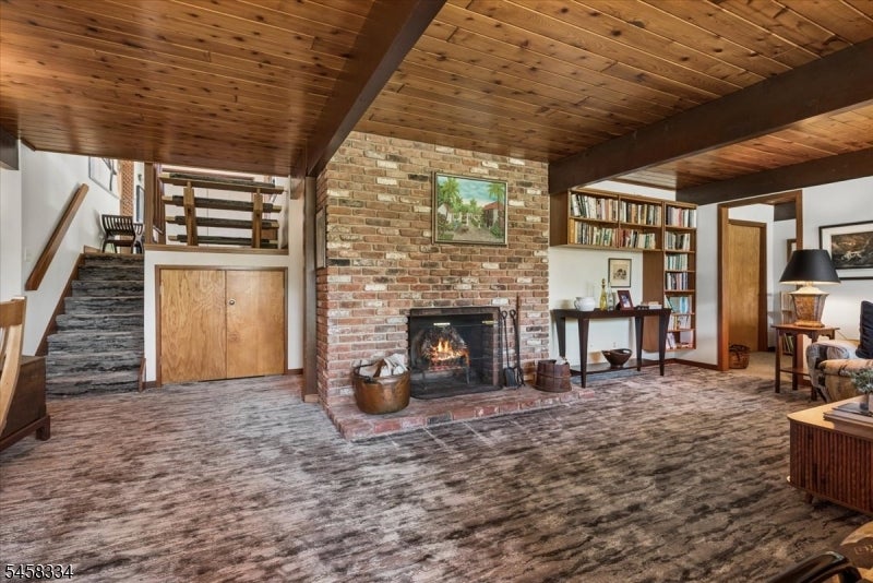 15 Palatine Rd