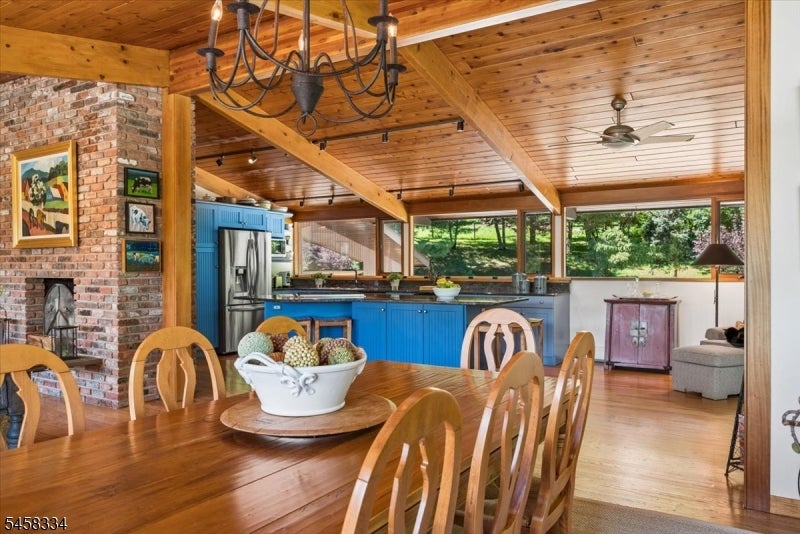 15 Palatine Rd