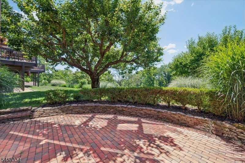15 Palatine Rd