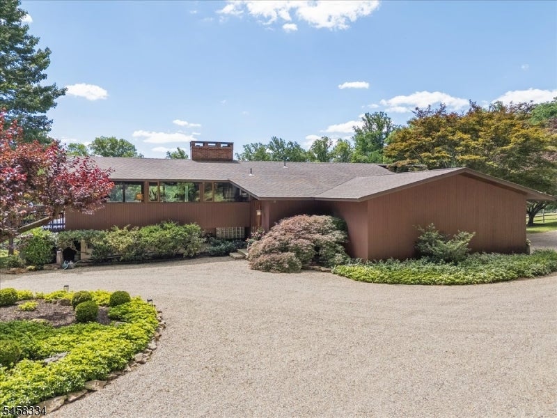 15 Palatine Rd