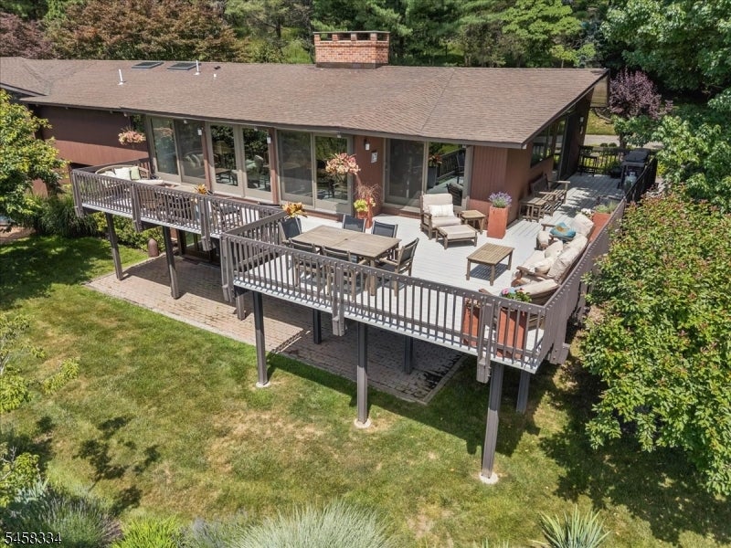 15 Palatine Rd