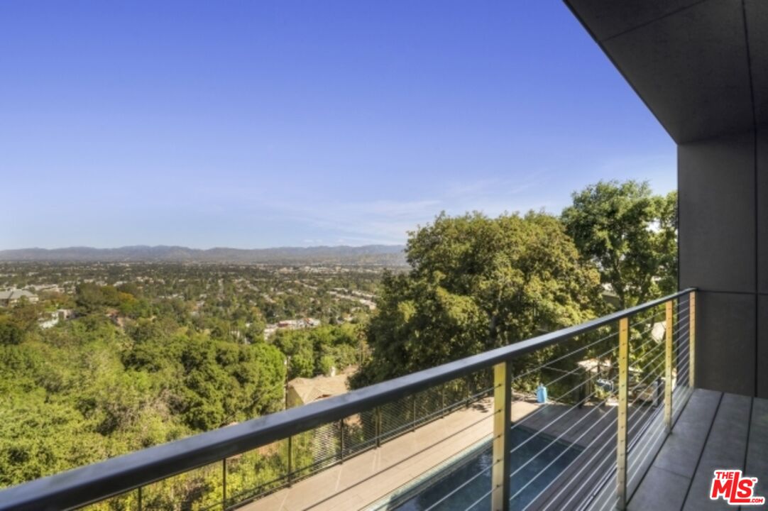 11462 LAURELCREST RD