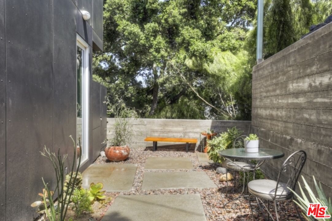 11462 LAURELCREST RD